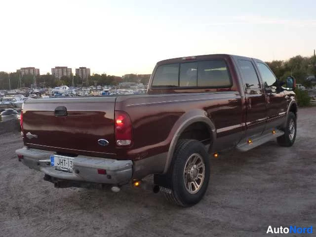 Punainen Ford F250 2004, takaviisto, kuva 12