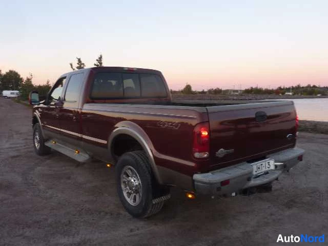 Punainen Ford F250 2004, takaviisto, kuva 13