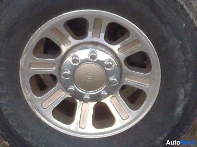 Punainen Ford F250 2004, yksityiskohta, kuva 30