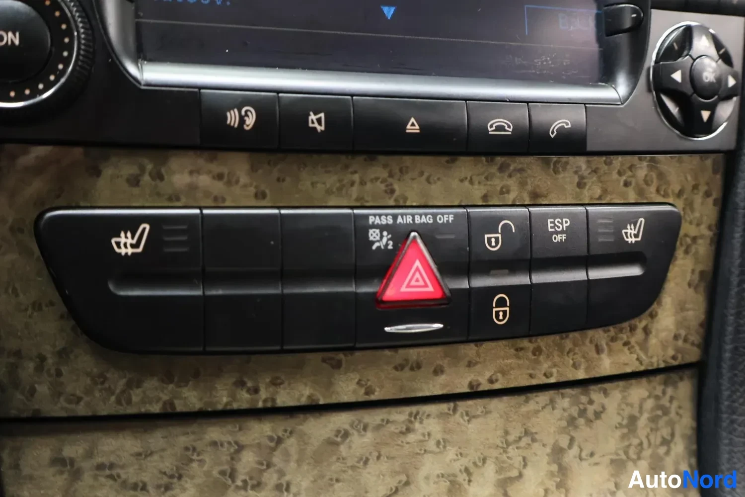 Hopea Mercedes-Benz E 550 2007, kuva 18