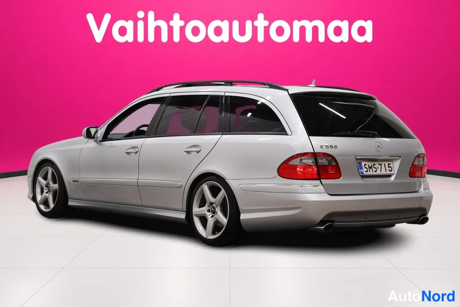 Hopea Mercedes-Benz E 550 2007, takaviisto, kuva 4
