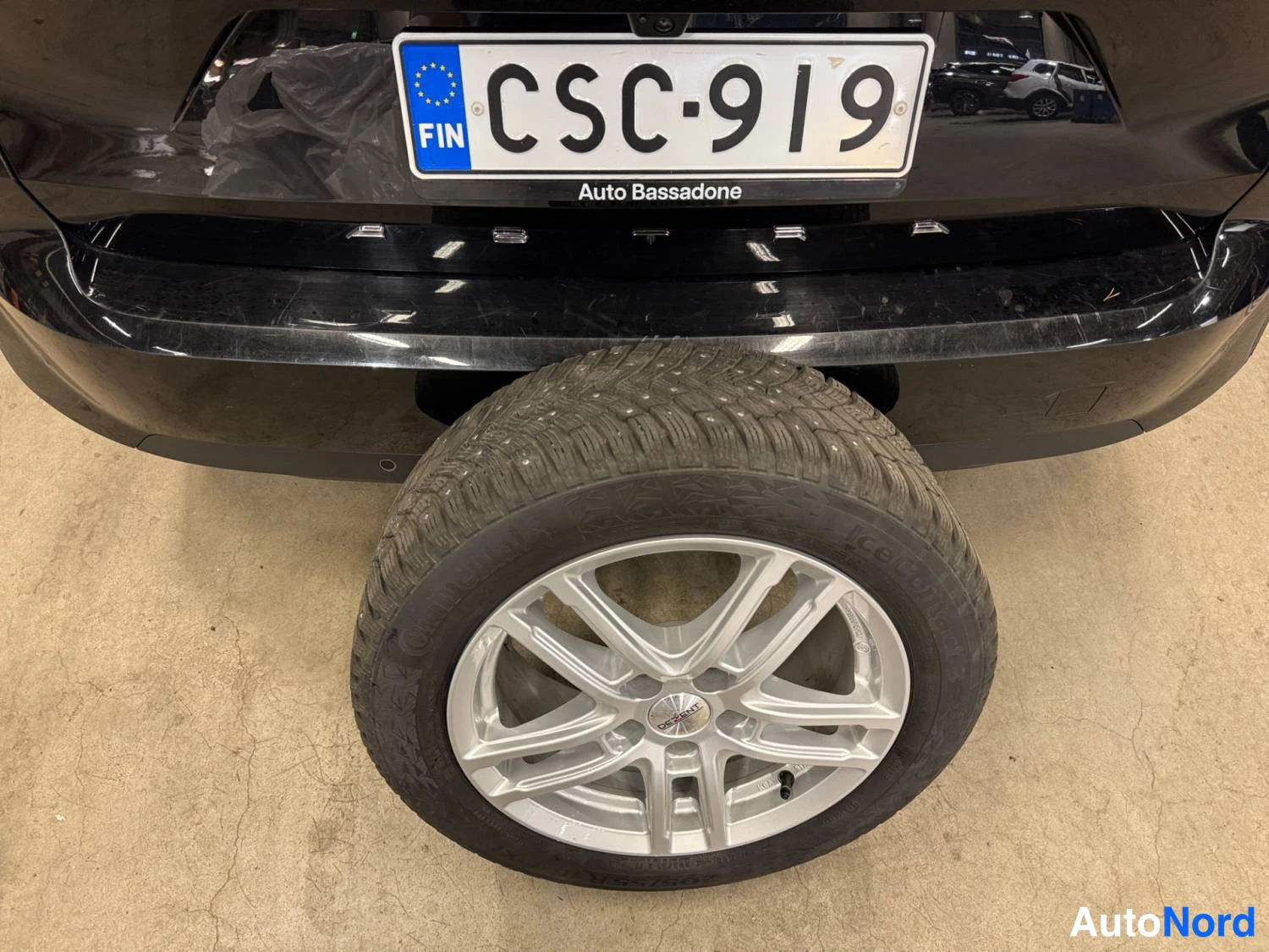 Musta Opel Astra Sports Tourer 2024, takaa, kuva 9