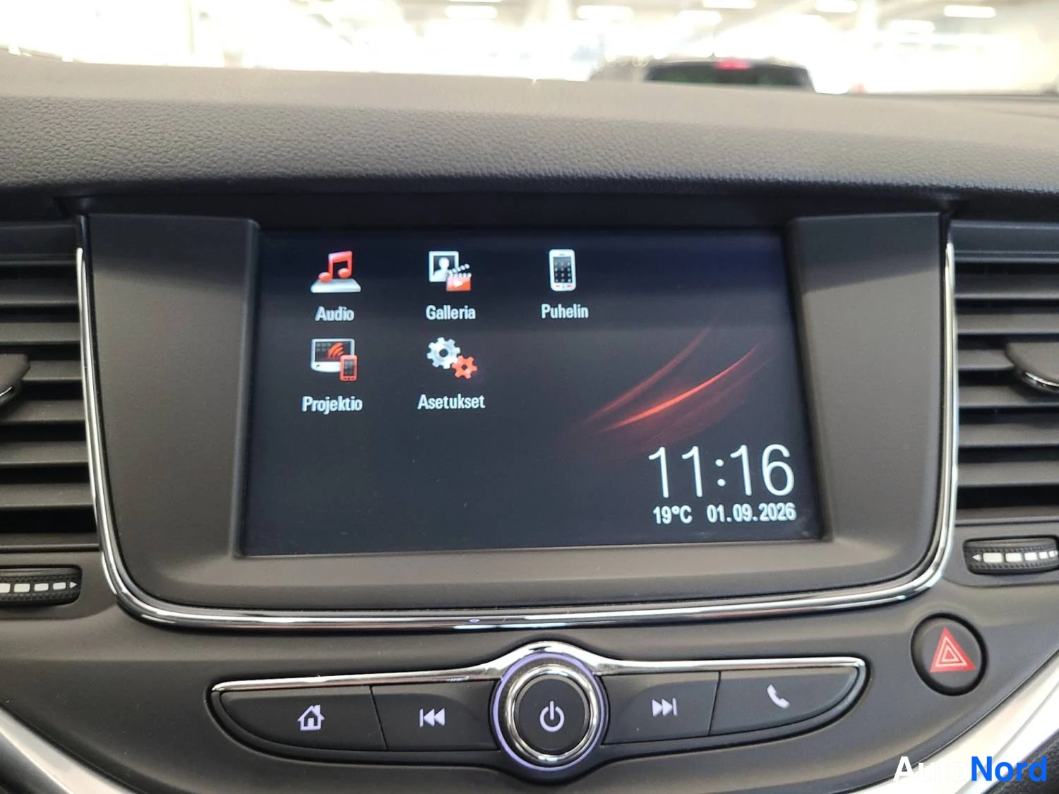 Punainen Opel Astra Sports Tourer 2017, kuva 22