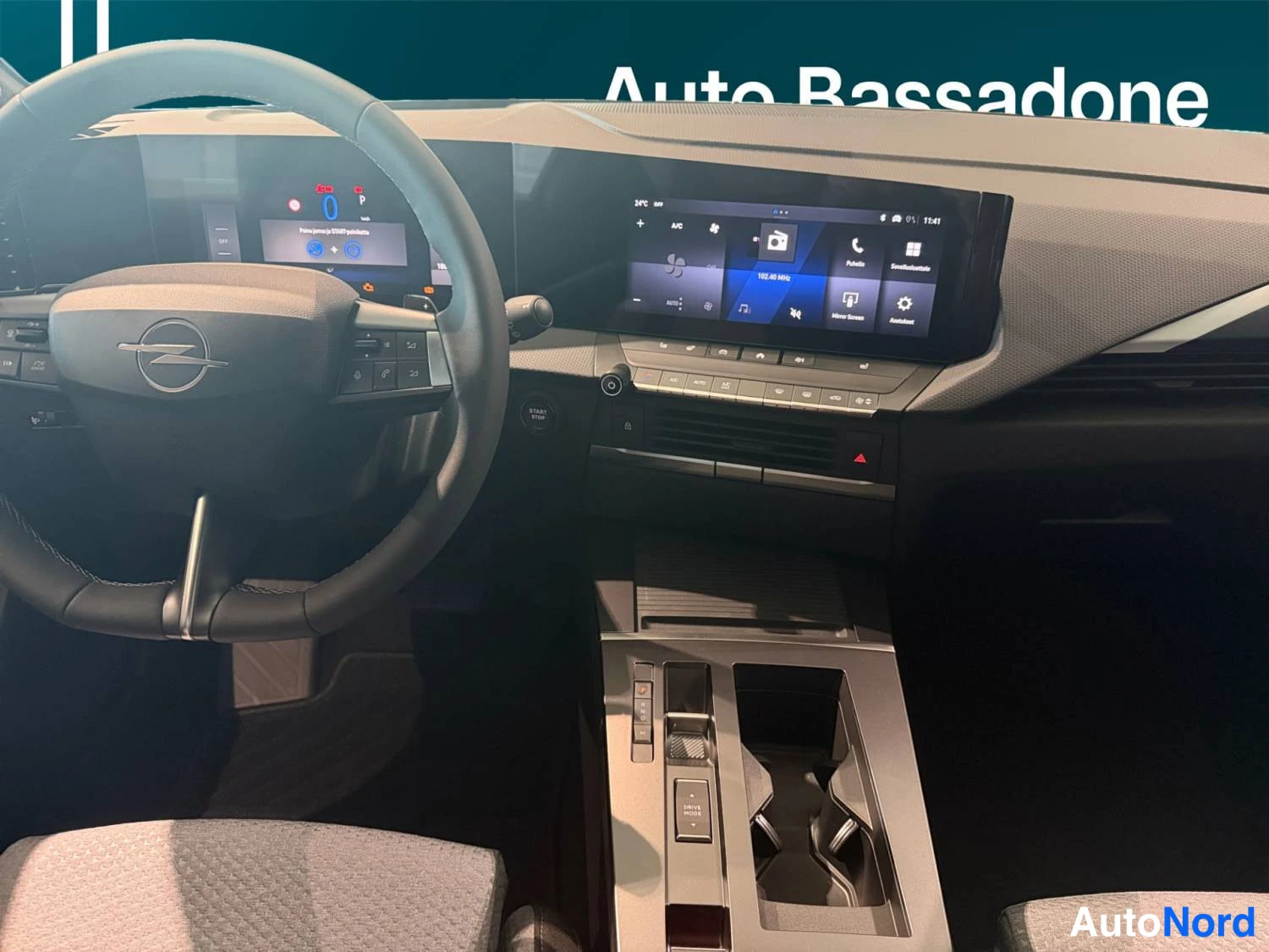 Valkoinen Opel Astra Sports Tourer 2026, kuva 10