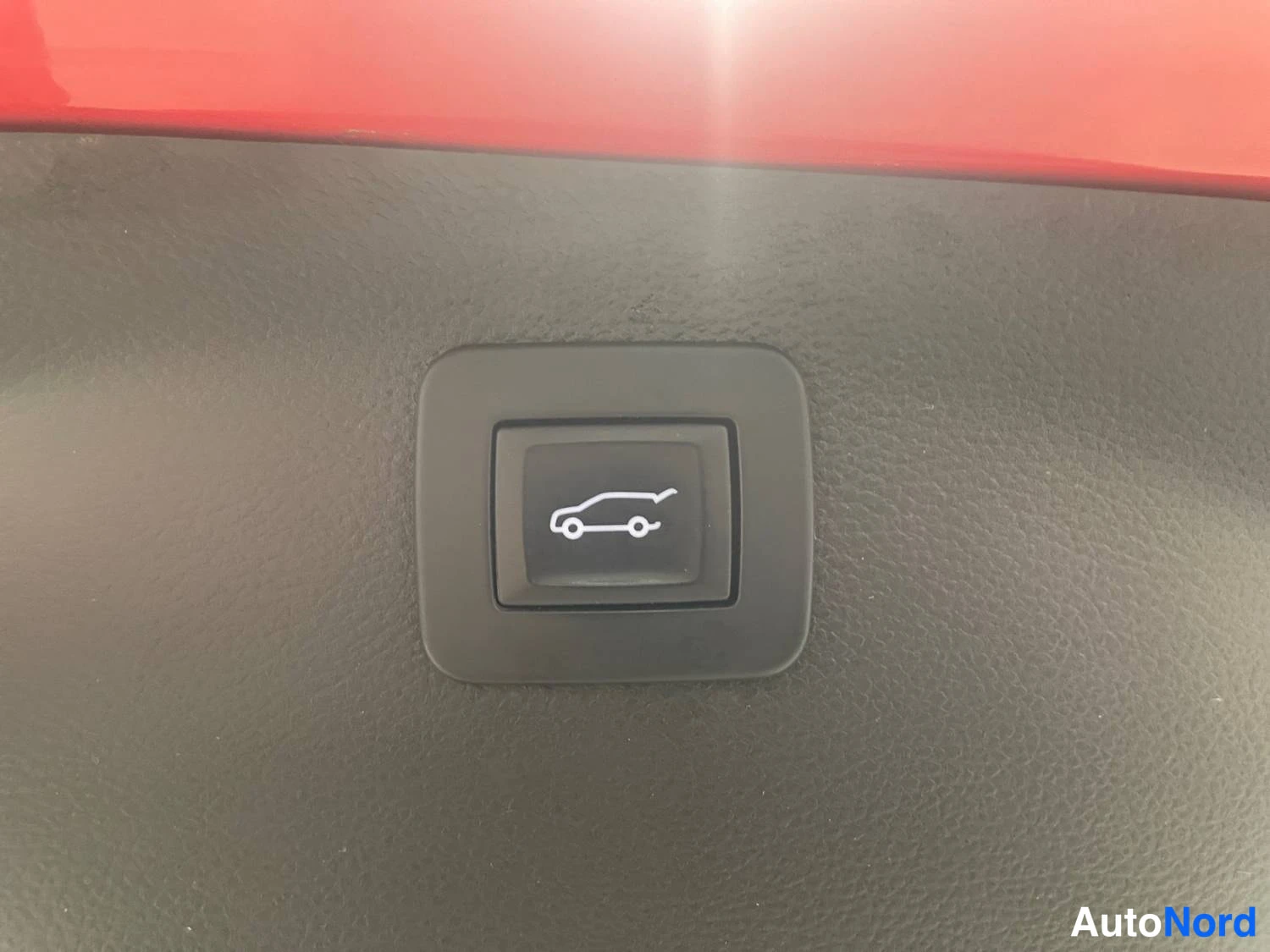 Punainen Opel Astra Sports Tourer 2018, kuva 19