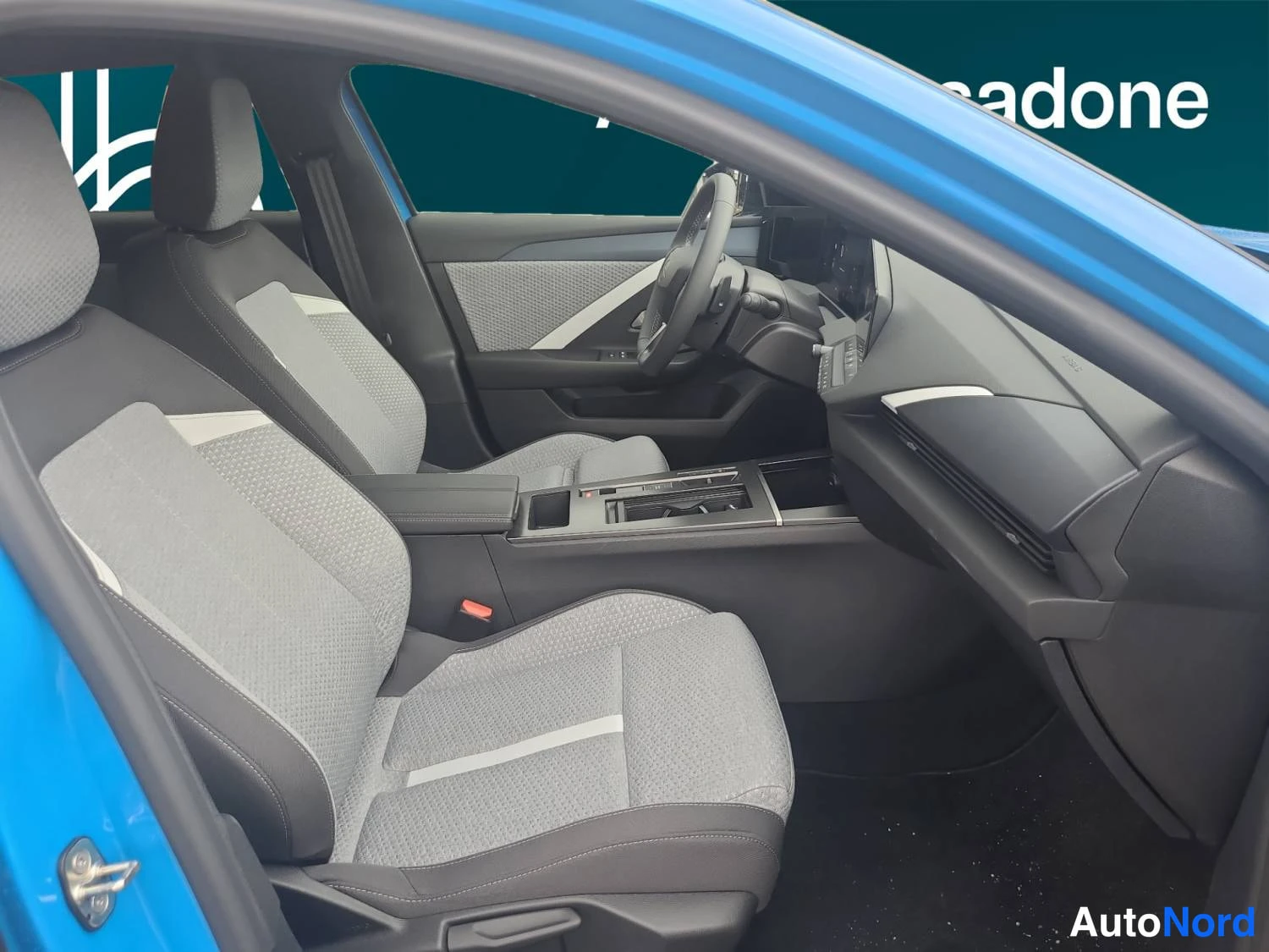 Sininen Opel Astra Sports Tourer 2026, kuva 12