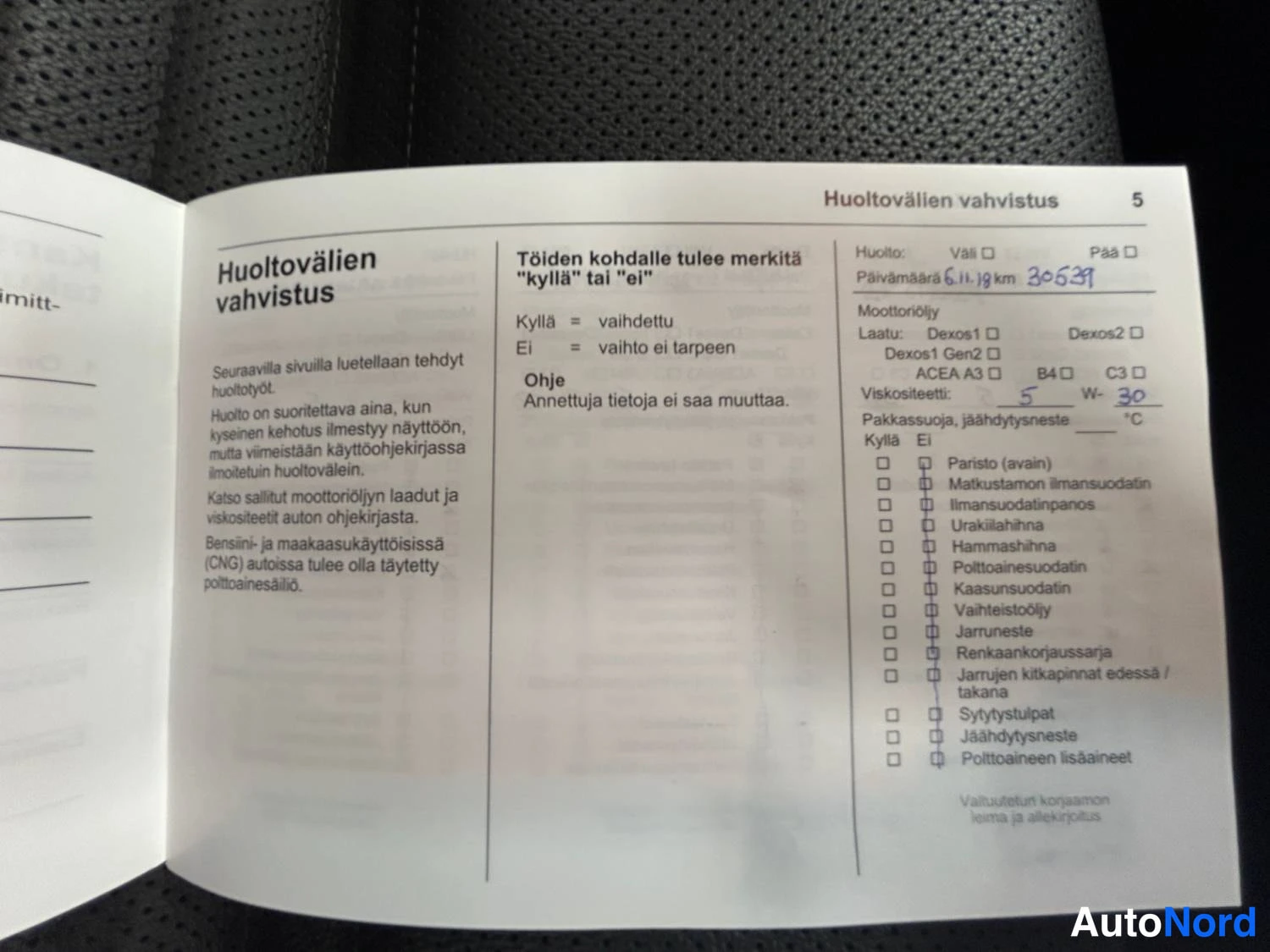Sininen Opel Astra Sports Tourer 2018, kuva 19