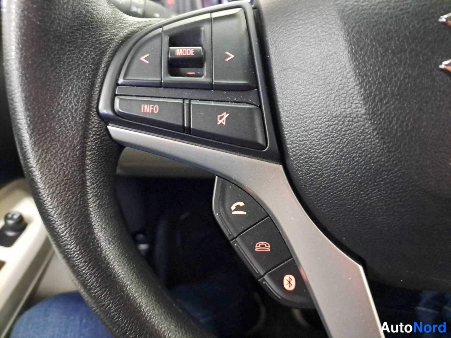Harmaa Suzuki Ignis 2018, kuva 19