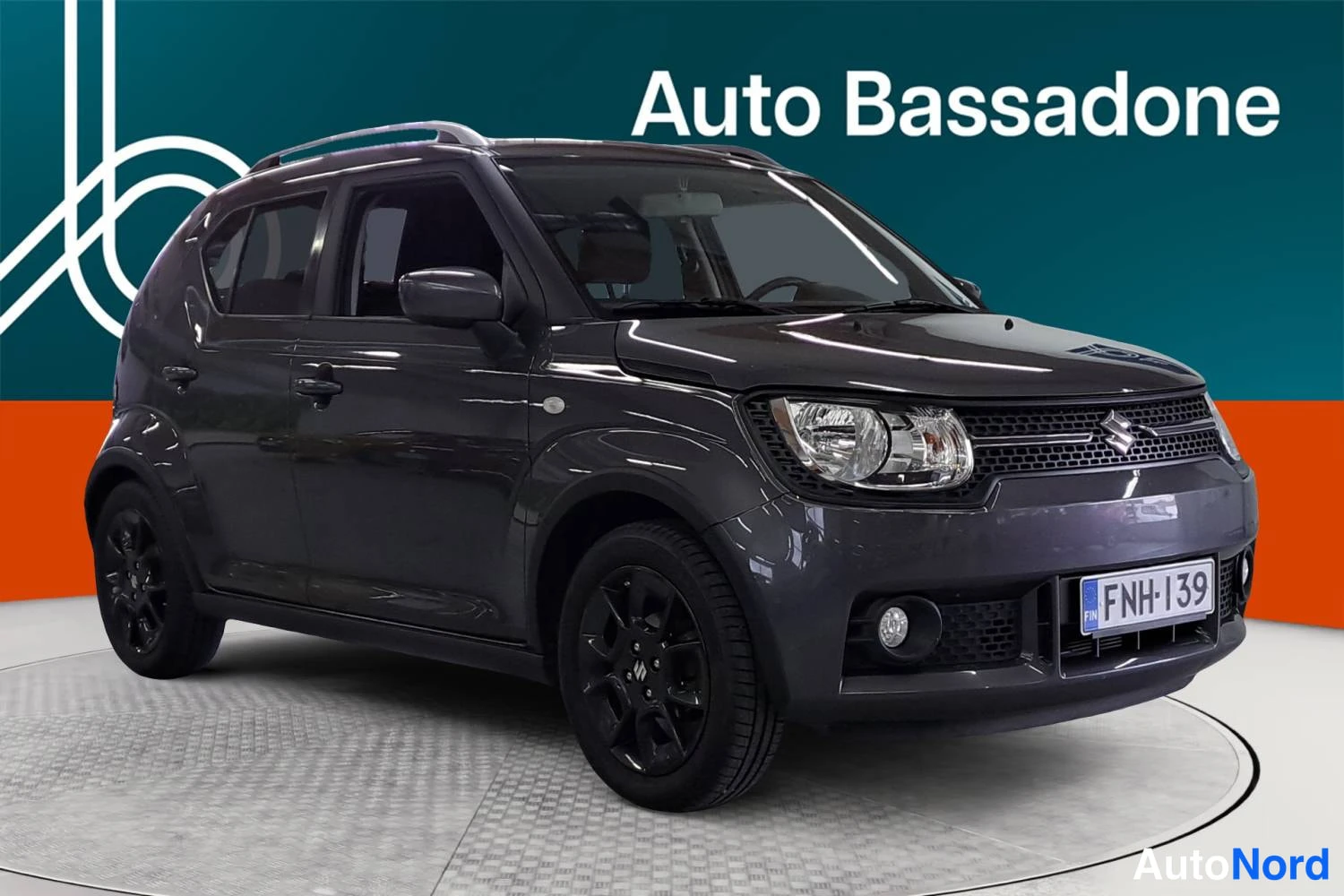 Harmaa Suzuki Ignis 2018, etuviisto, keula oikealle, kuva 2