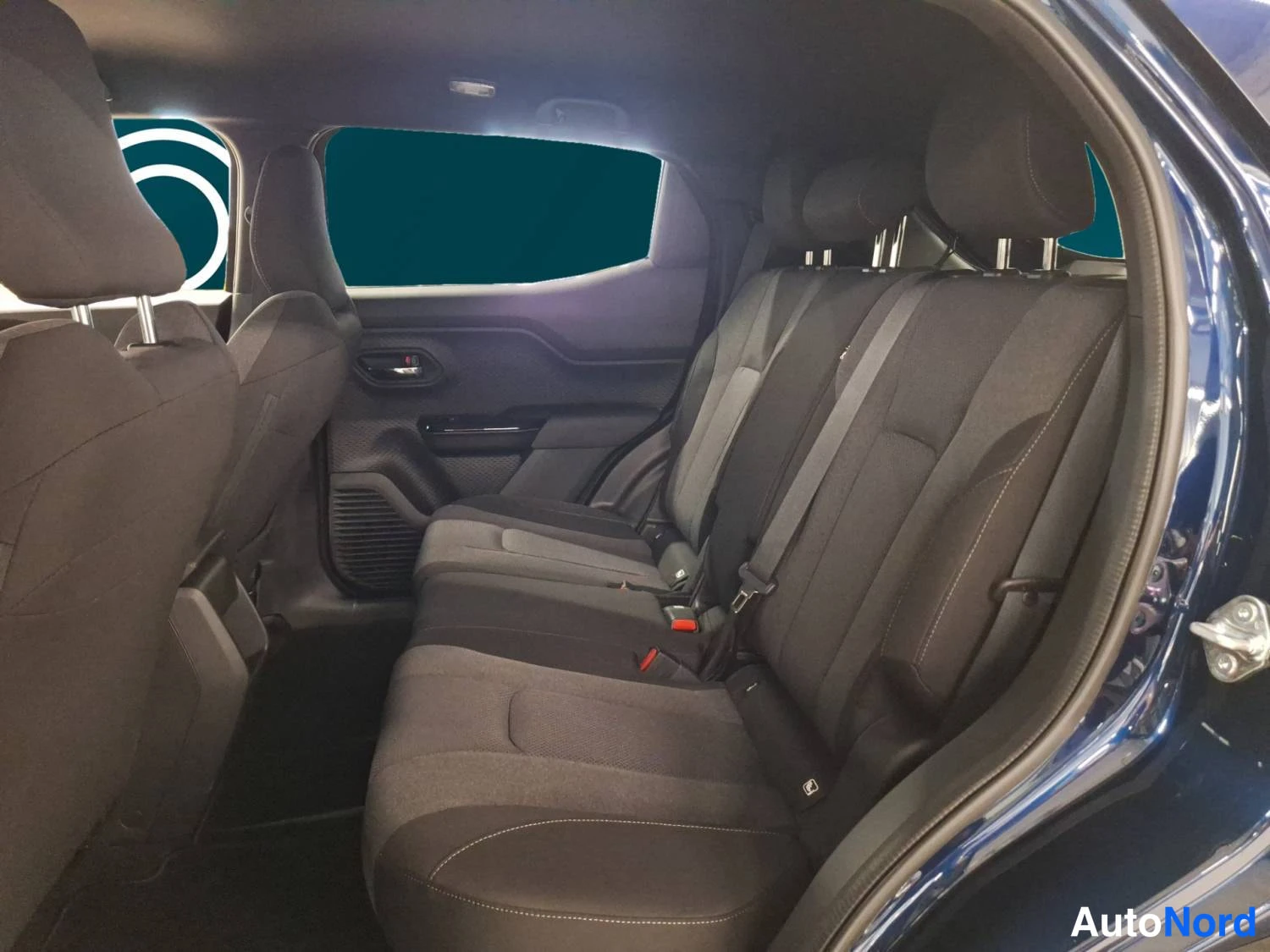 Sininen Suzuki E vitara 2026, kuva 10