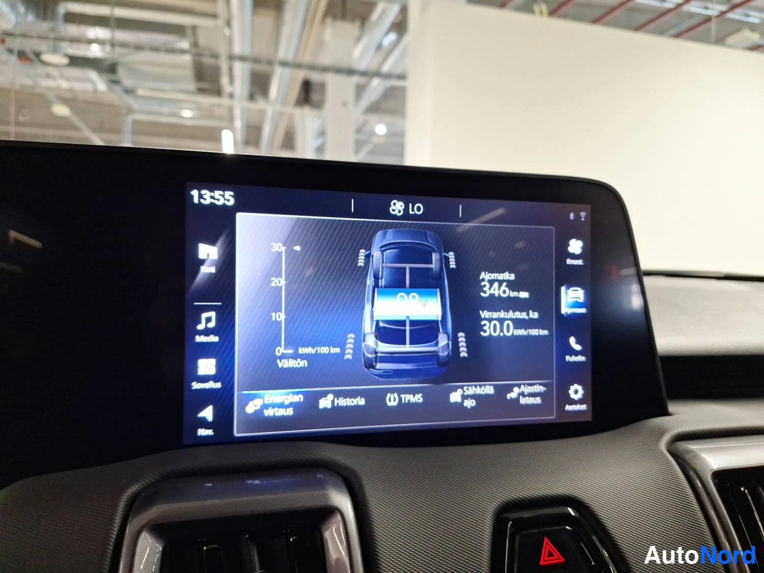 Sininen Suzuki E vitara 2026, kuva 20