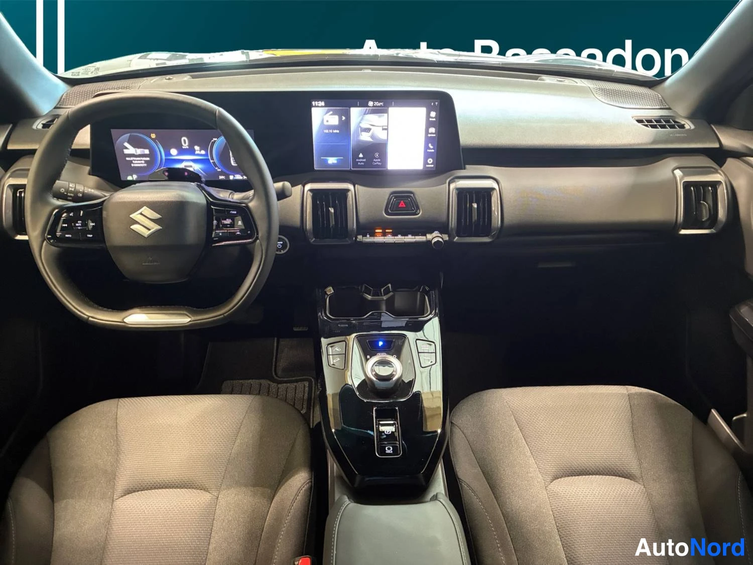 Vihreä Suzuki E vitara 2026, kuva 10