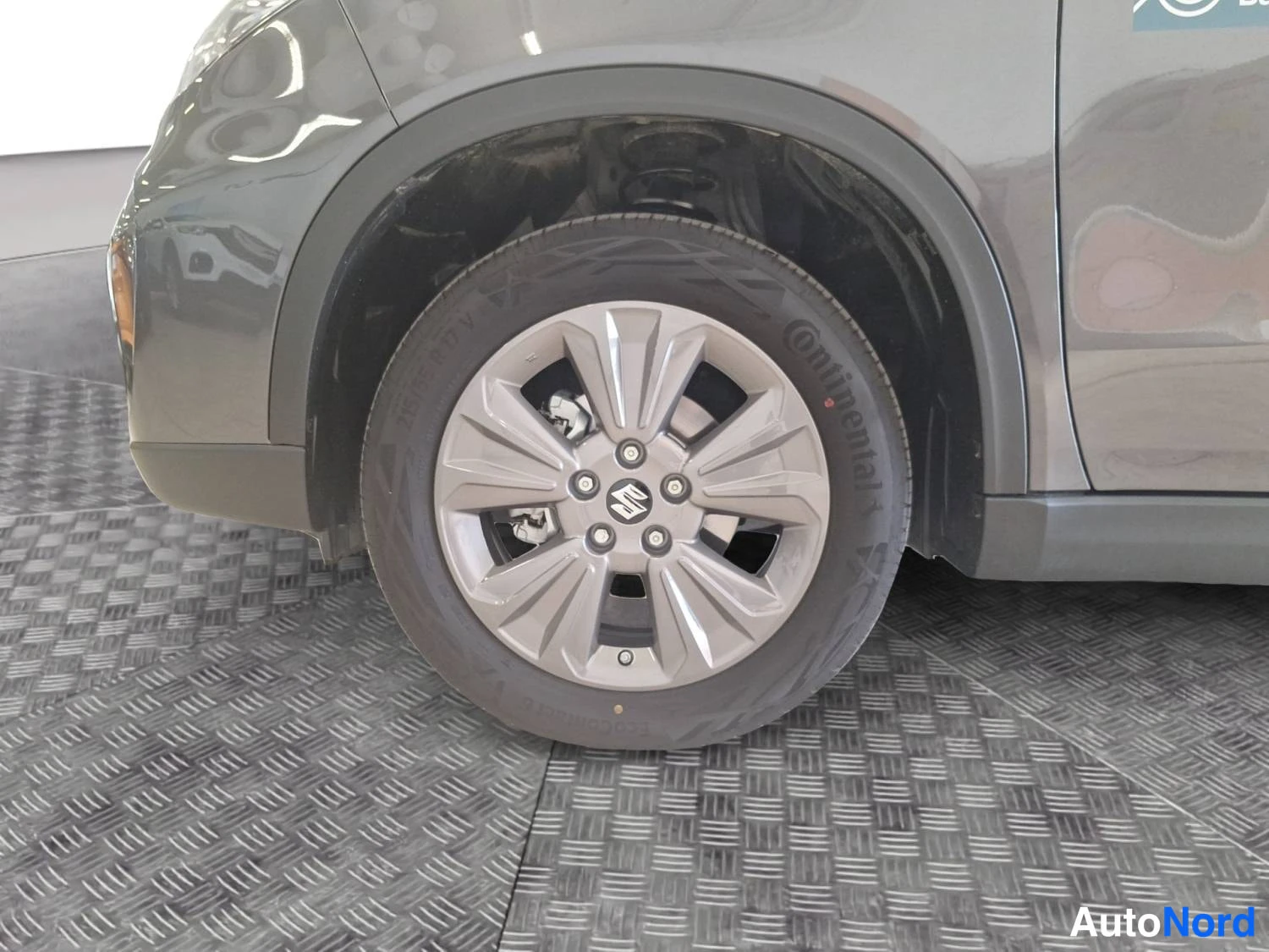 Harmaa Suzuki Vitara 2026, kuva 7