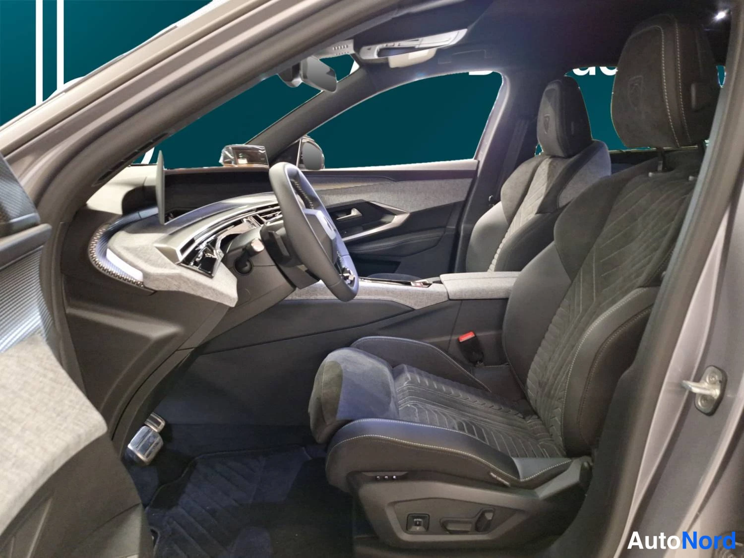 Hopea Peugeot E-5008 2026, kuva 9