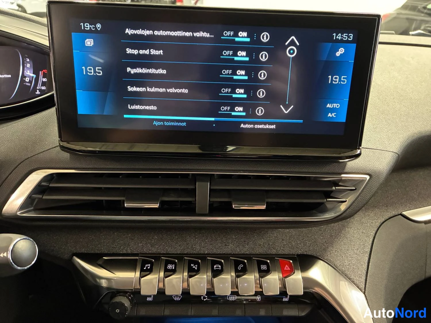 Punainen Peugeot 5008 2021, kuva 25