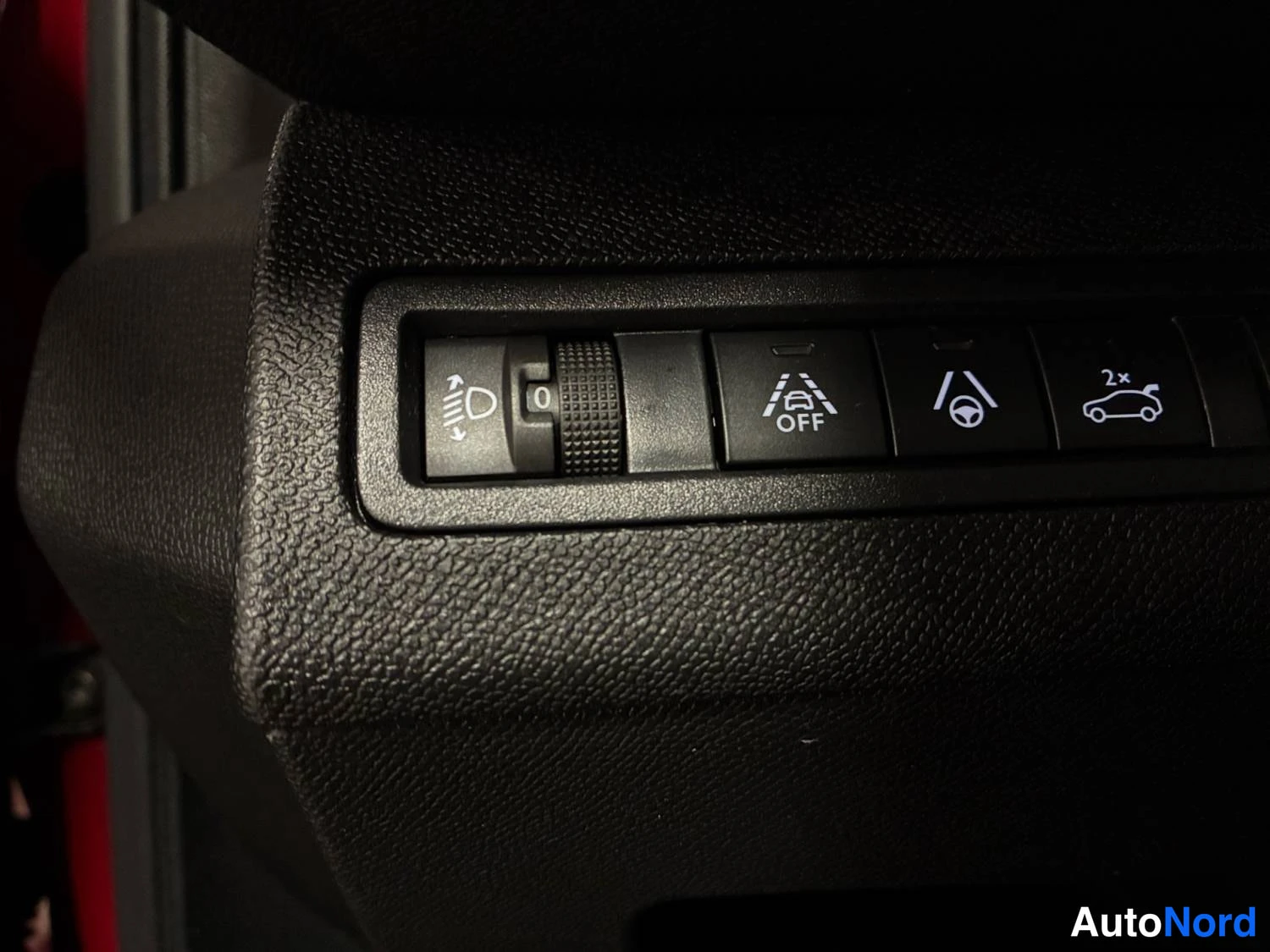 Punainen Peugeot 5008 2021, kuva 33
