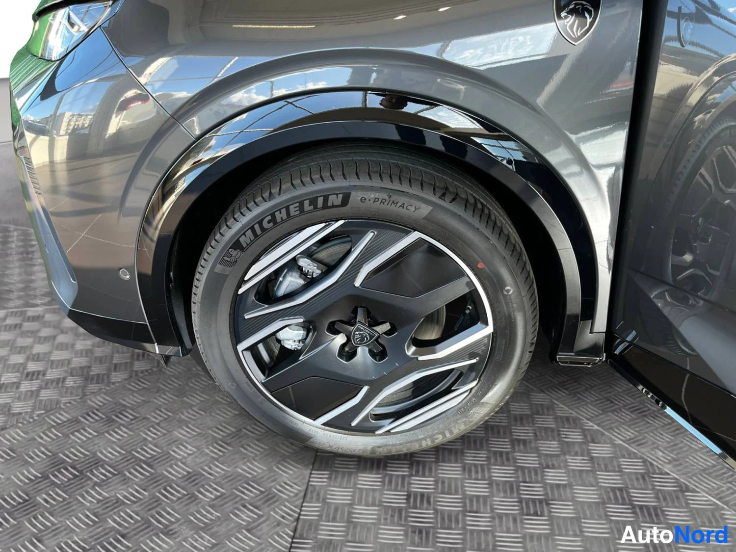 Harmaa Peugeot 5008 2026, kuva 12