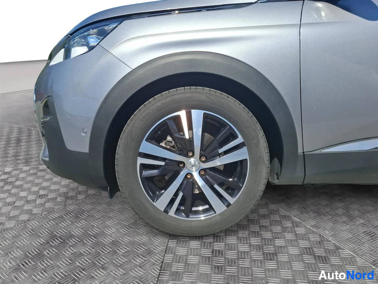 Hopea Peugeot 5008 2019, etuviisto, keula vasemmalle, kuva 3
