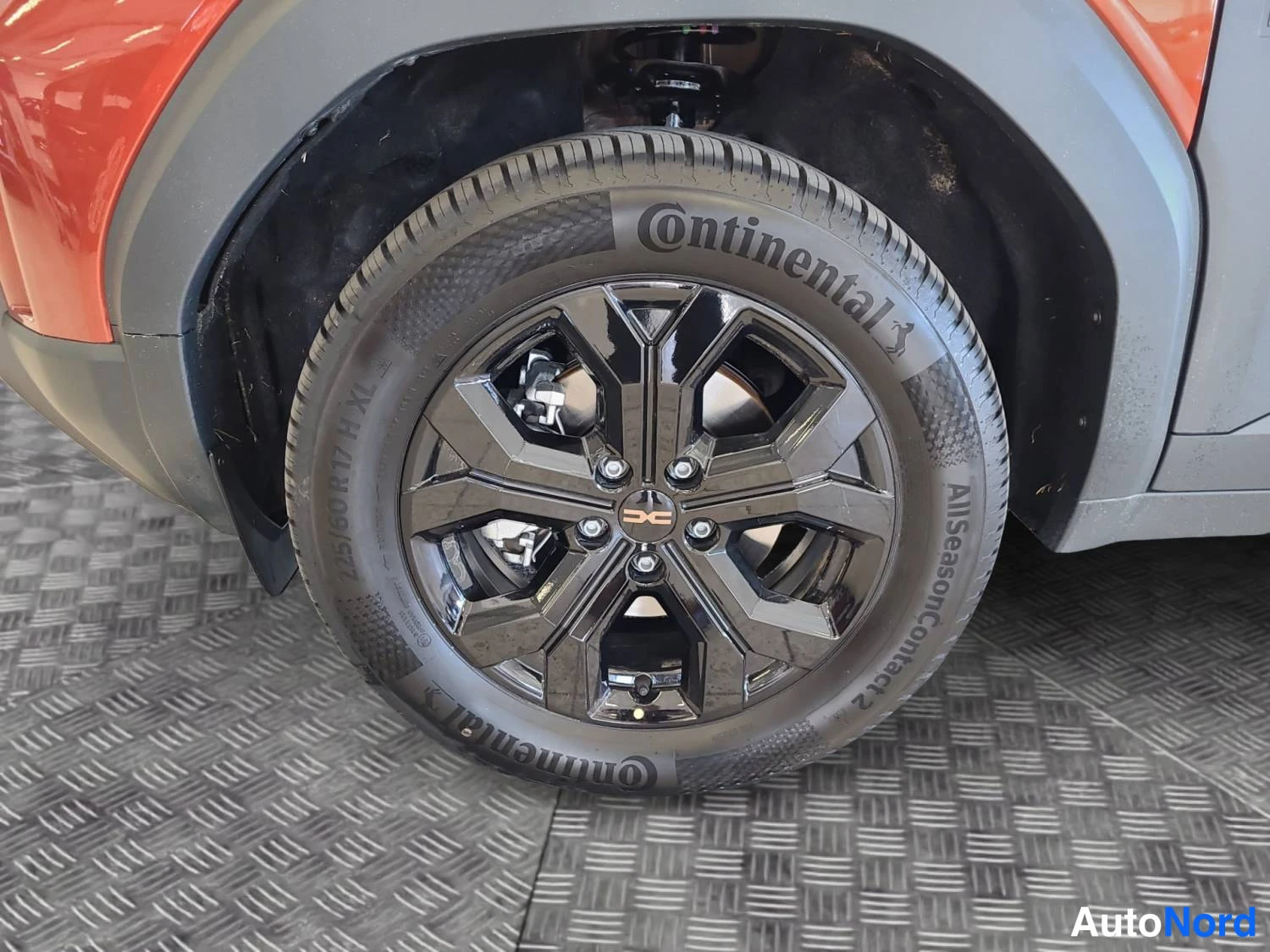 Punainen Dacia Duster 2026, kuva 14