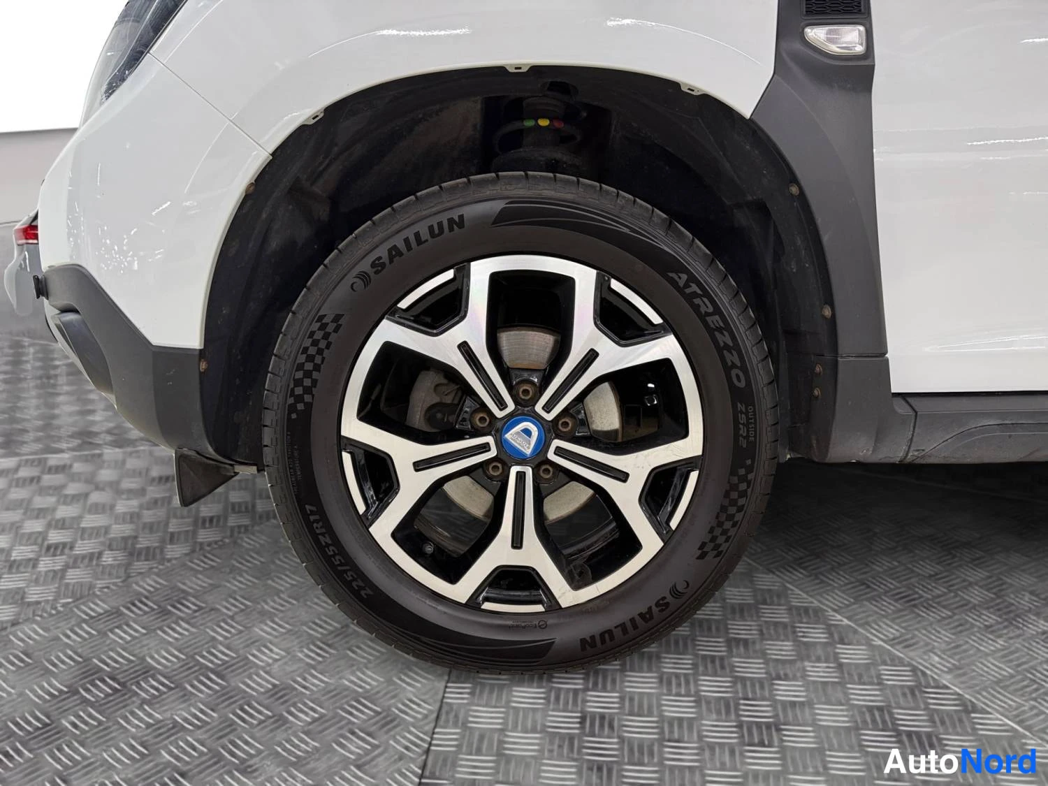 Valkoinen Dacia Duster 2020, kuva 13