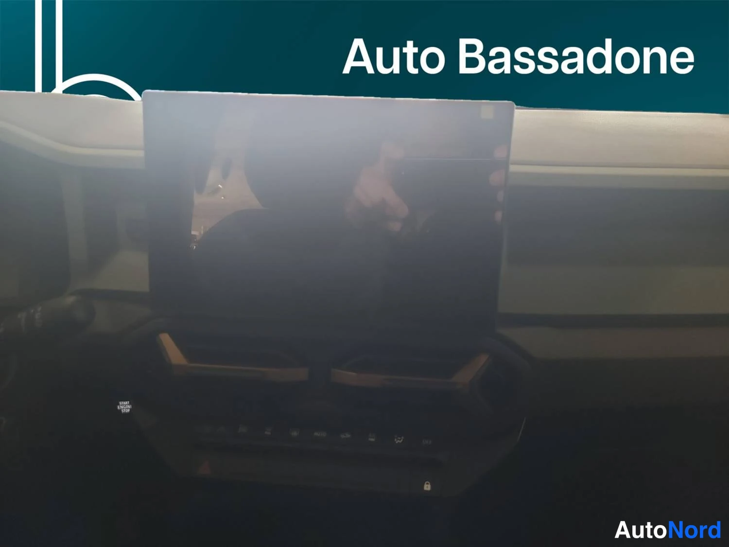 Musta Dacia Duster 2026, kuva 14