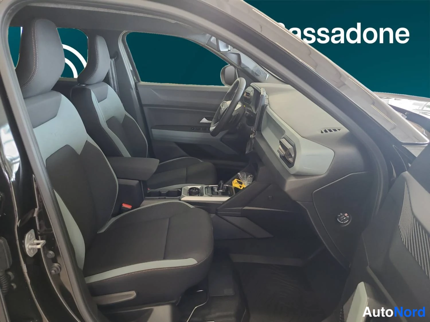 Musta Dacia Duster 2026, kuva 11