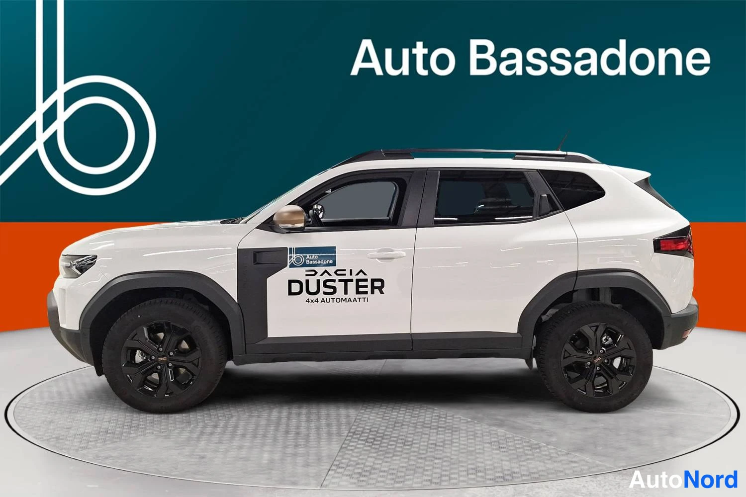 Valkoinen Dacia Duster 2026, sivulta, kuva 5