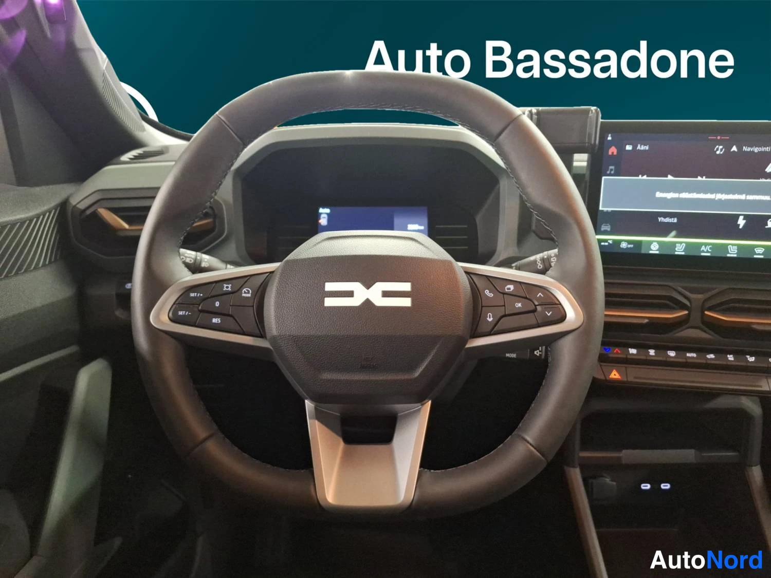 Valkoinen Dacia Duster 2026, kuva 22