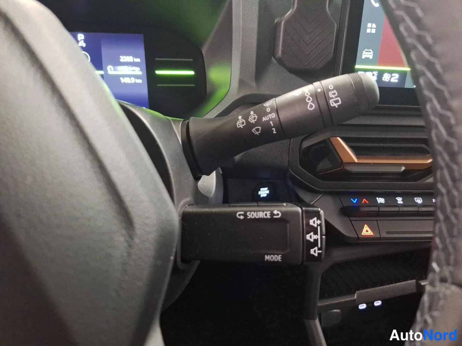 Valkoinen Dacia Duster 2026, kuva 13