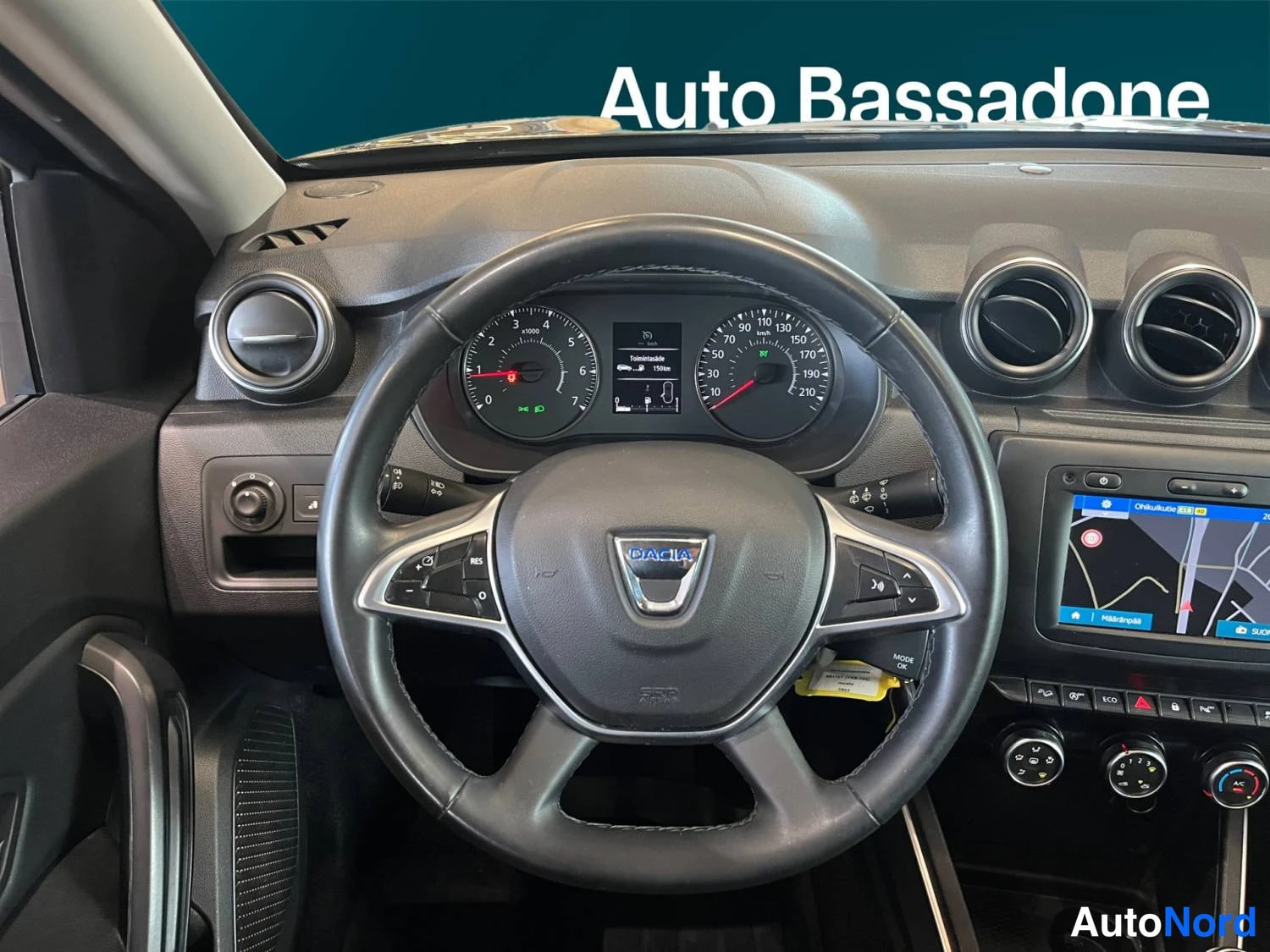 Musta Dacia Duster 2020, kuva 12