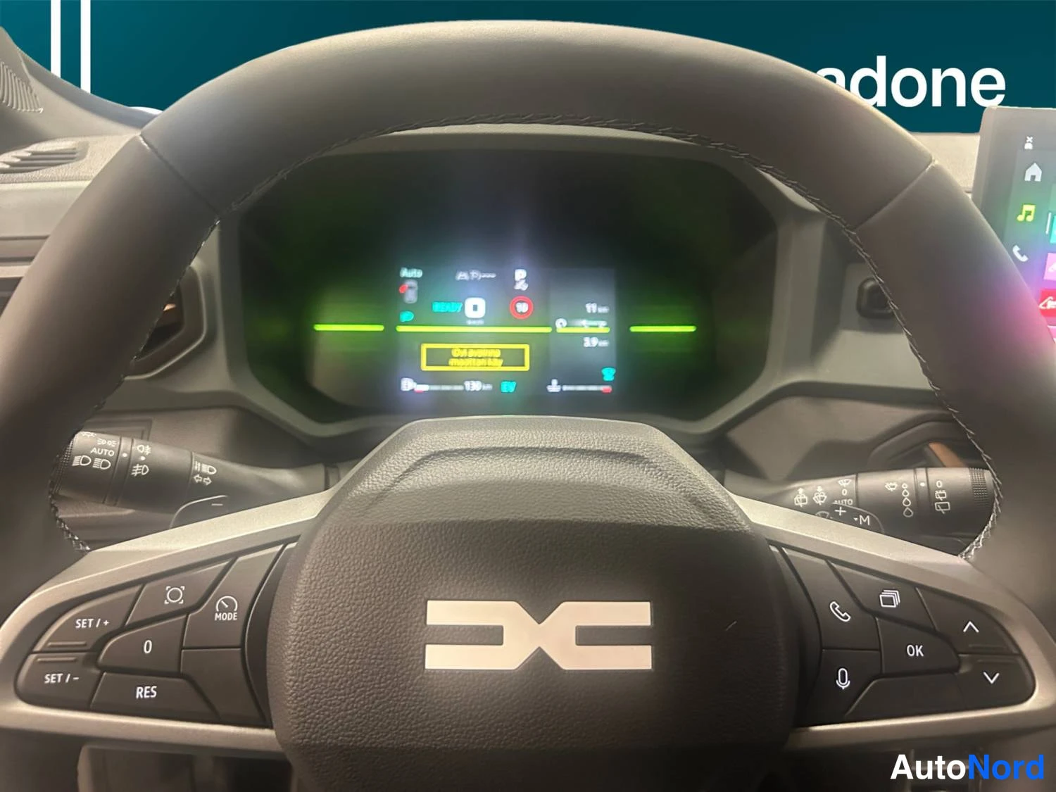 Harmaa Dacia Duster 2026, kuva 12
