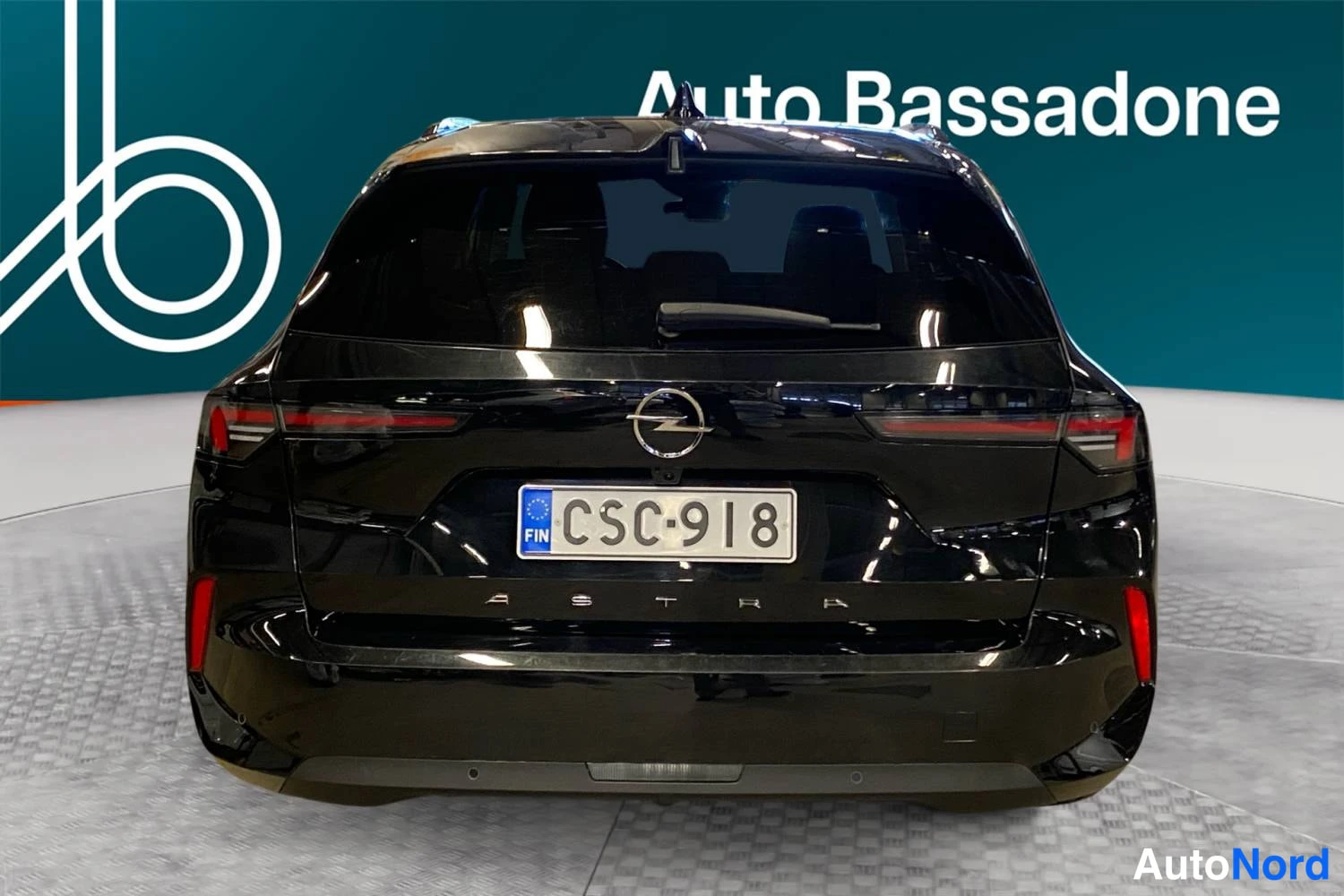 Musta Opel Astra Sports Tourer 2024, takaa, kuva 8