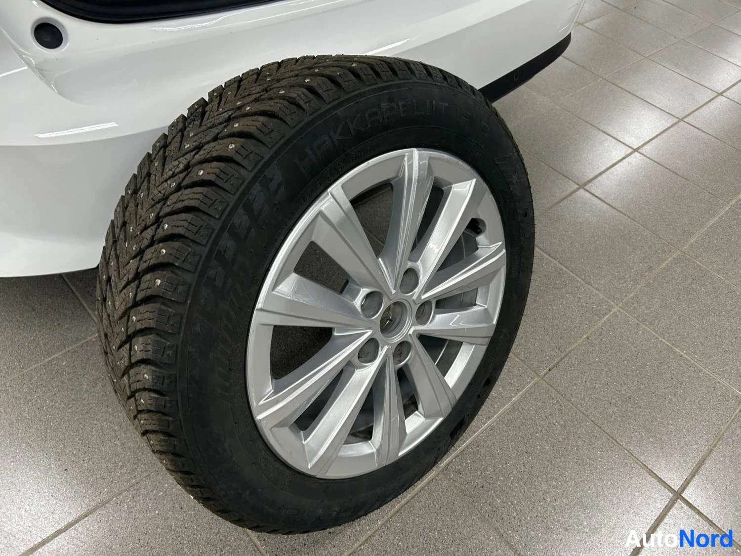 Valkoinen Opel Astra Sports Tourer 2024, kuva 15