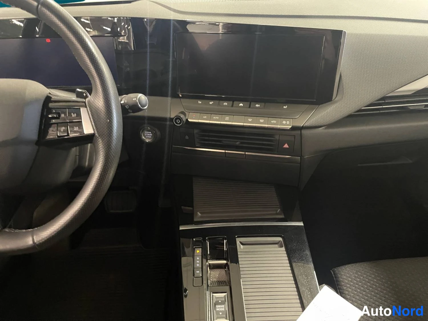 Grå Opel Astra Sports Tourer 2024, bild 6