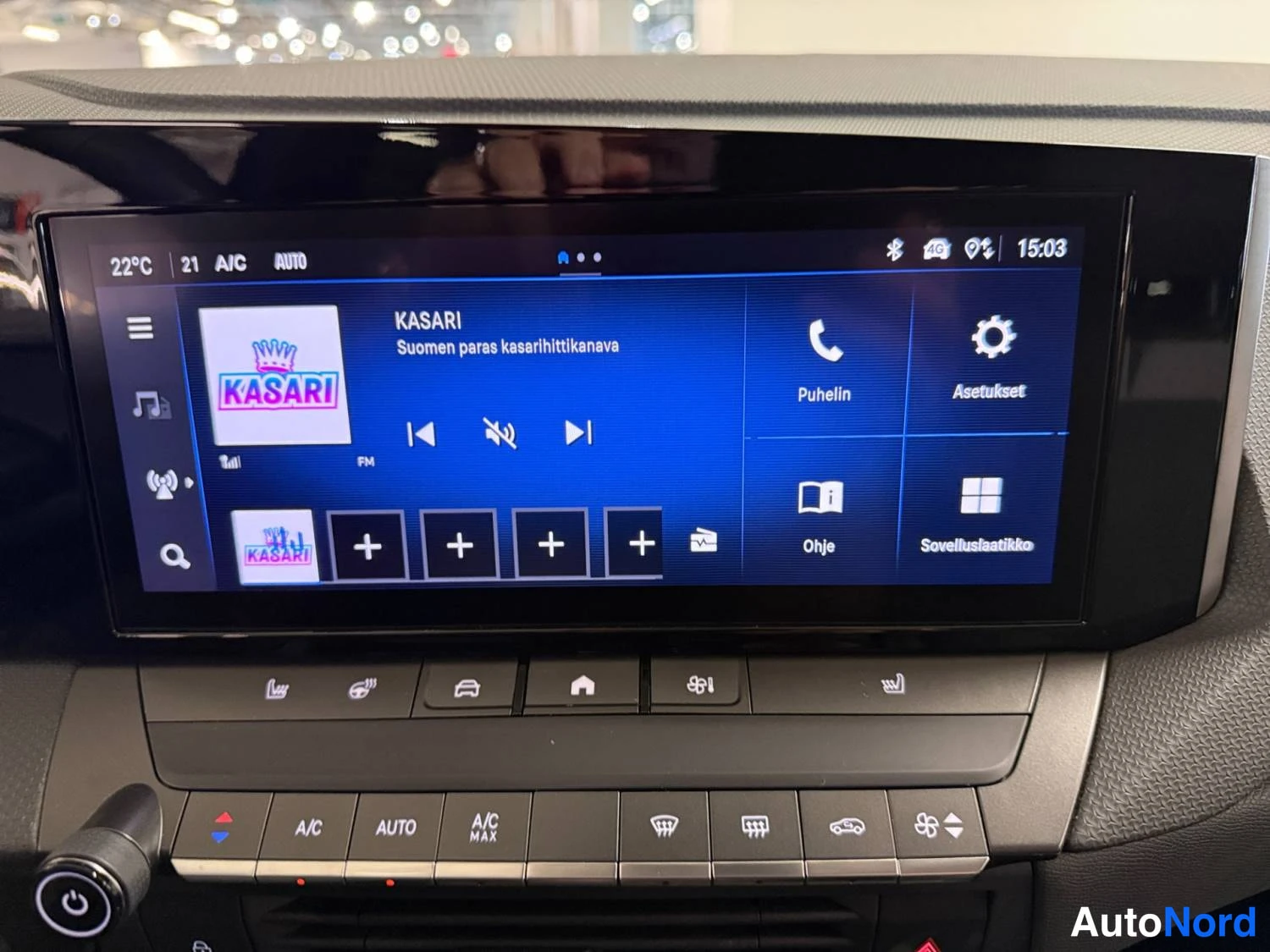 Sininen Opel Astra Sports Tourer 2024, kuva 21