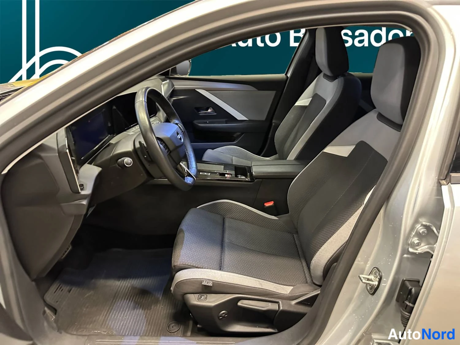 Hopea Opel Astra Sports Tourer 2024, kuva 11
