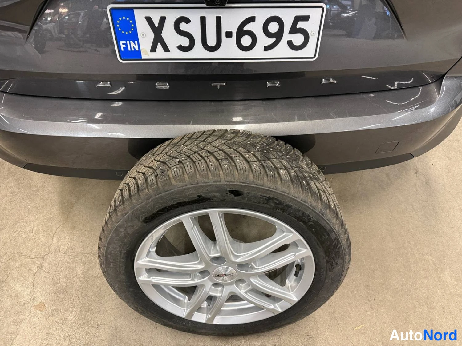 Harmaa Opel Astra Sports Tourer 2024, takaa, kuva 5