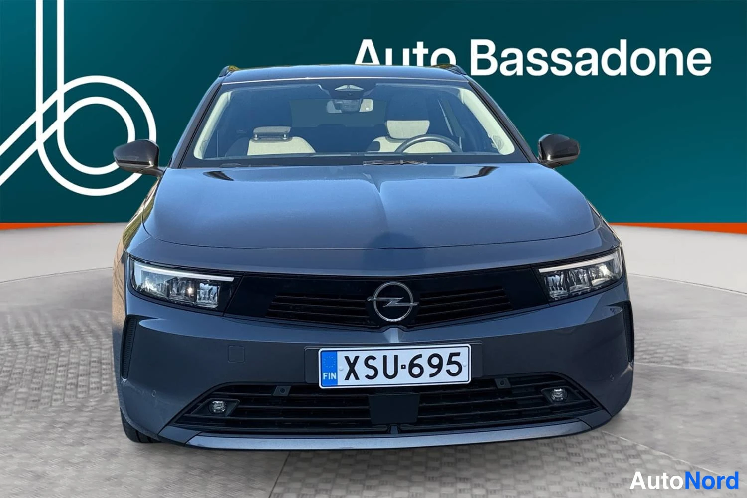 Harmaa Opel Astra Sports Tourer 2024, kuva 22