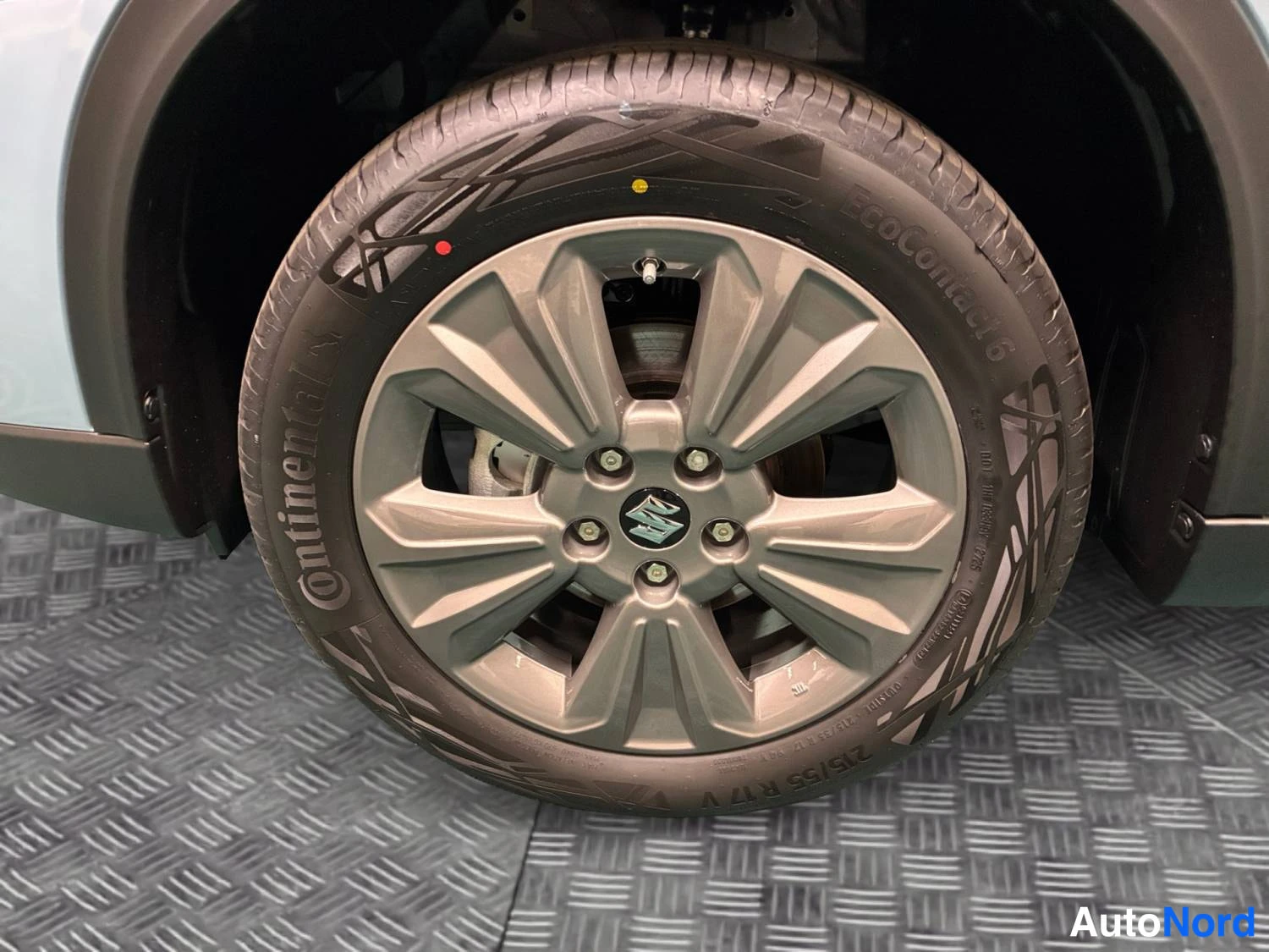 Sininen Suzuki Vitara 2026, kuva 14