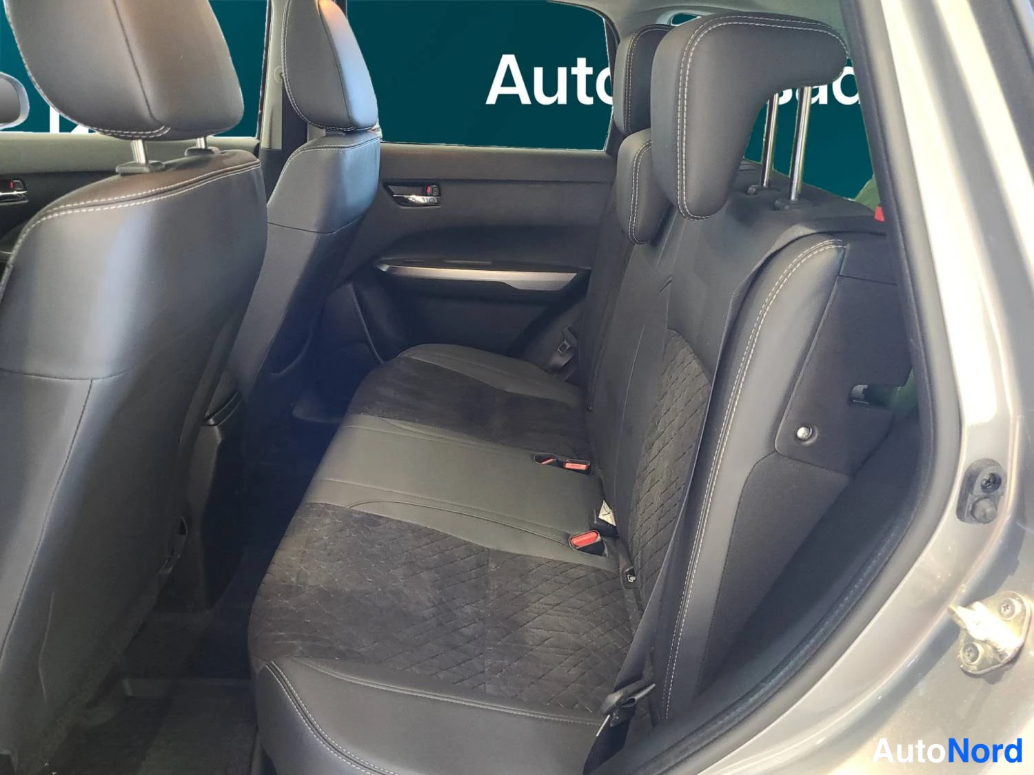 Hopea Suzuki Vitara 2022, kuva 25