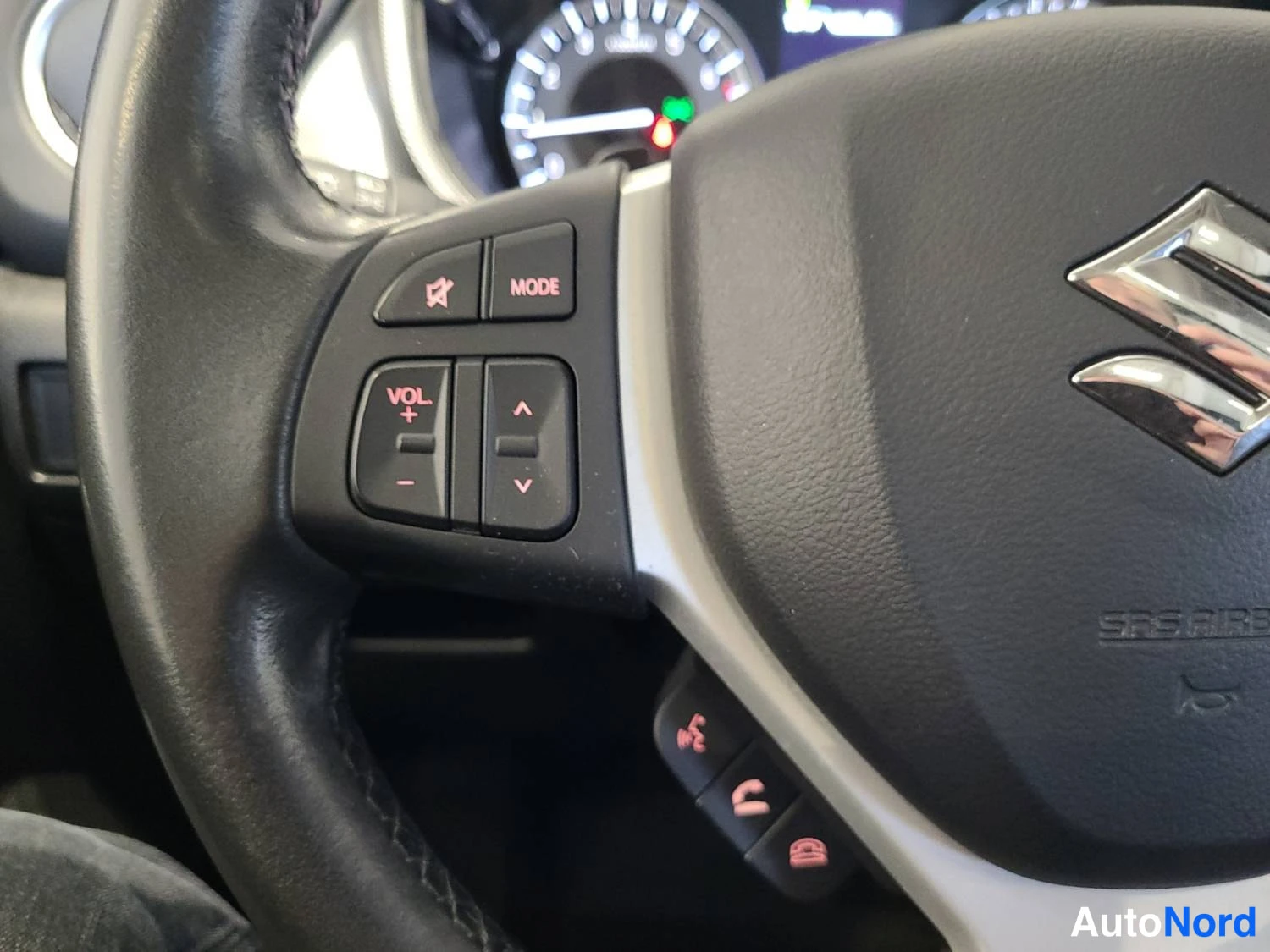 Hopea Suzuki Vitara 2022, kuva 14