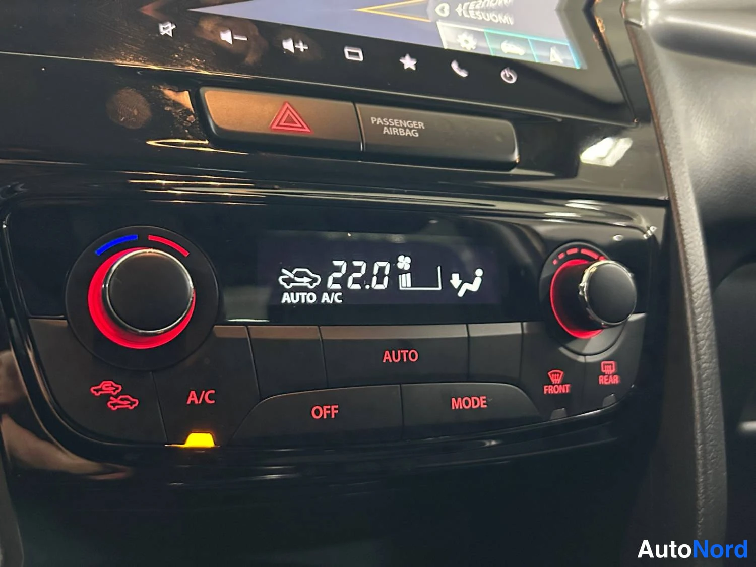 Keltainen Suzuki Vitara 2025, kuva 20