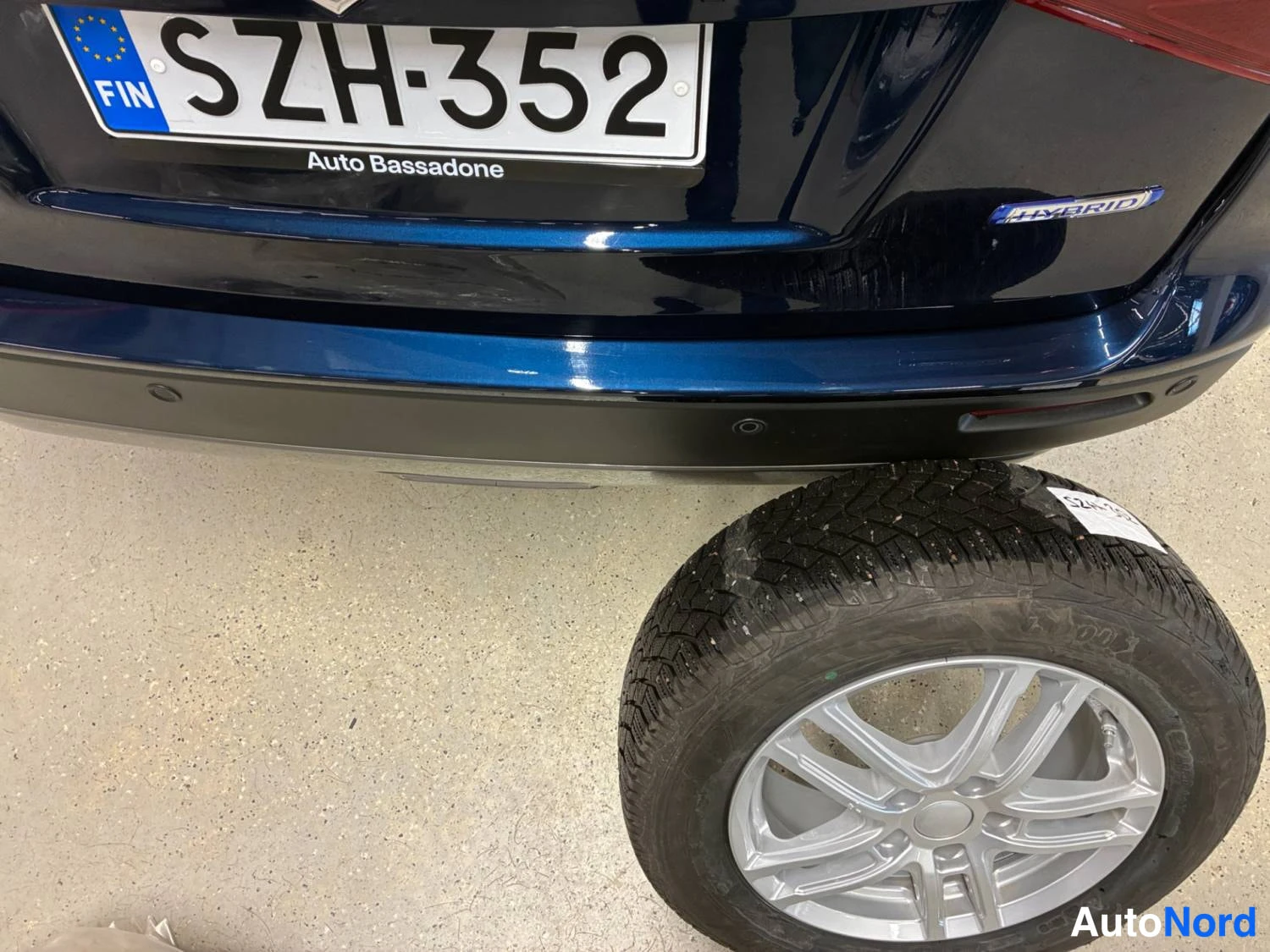 Sininen Suzuki Vitara 2025, takaa, kuva 9