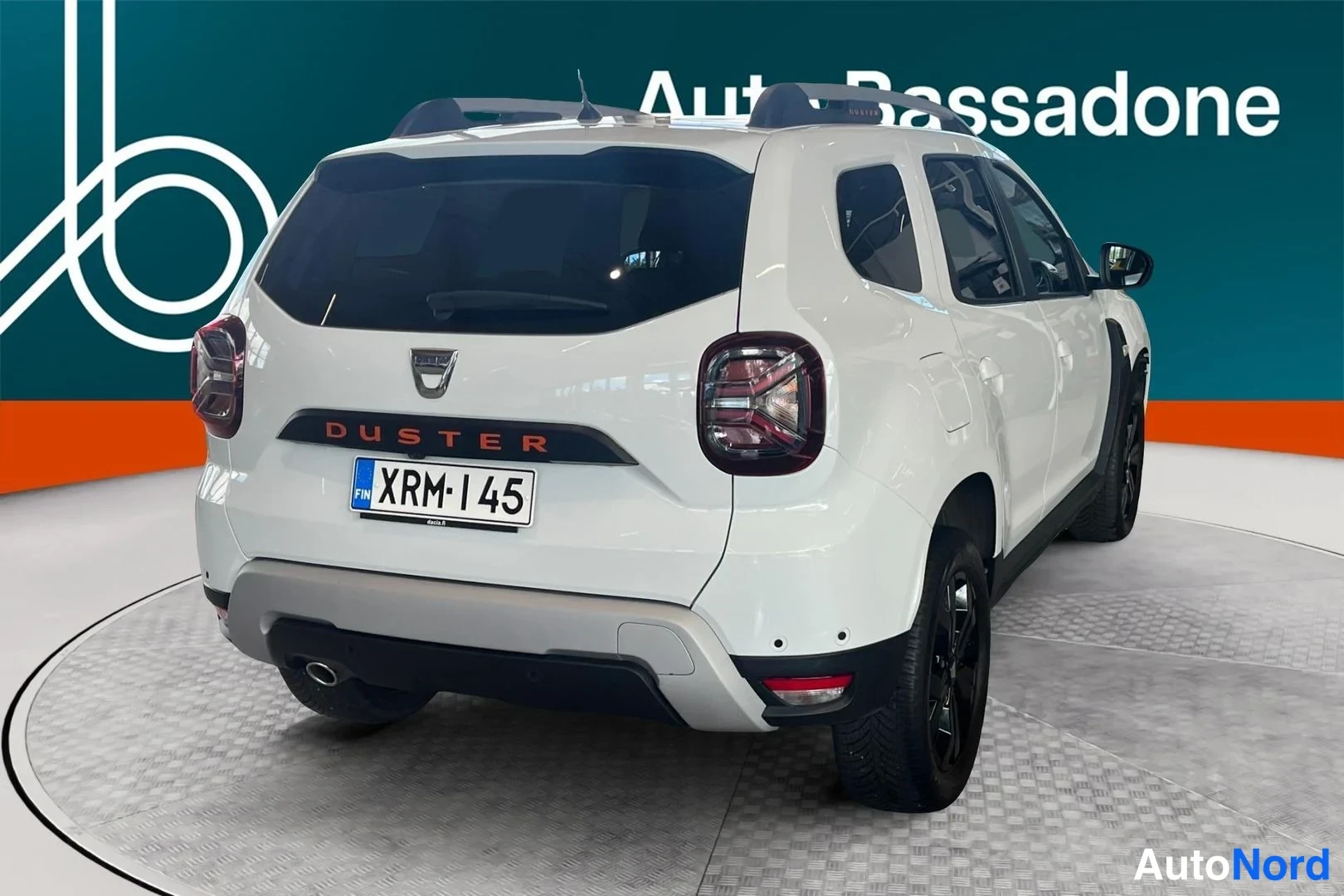 Valkoinen Dacia Duster 2022, takaviisto, kuva 7