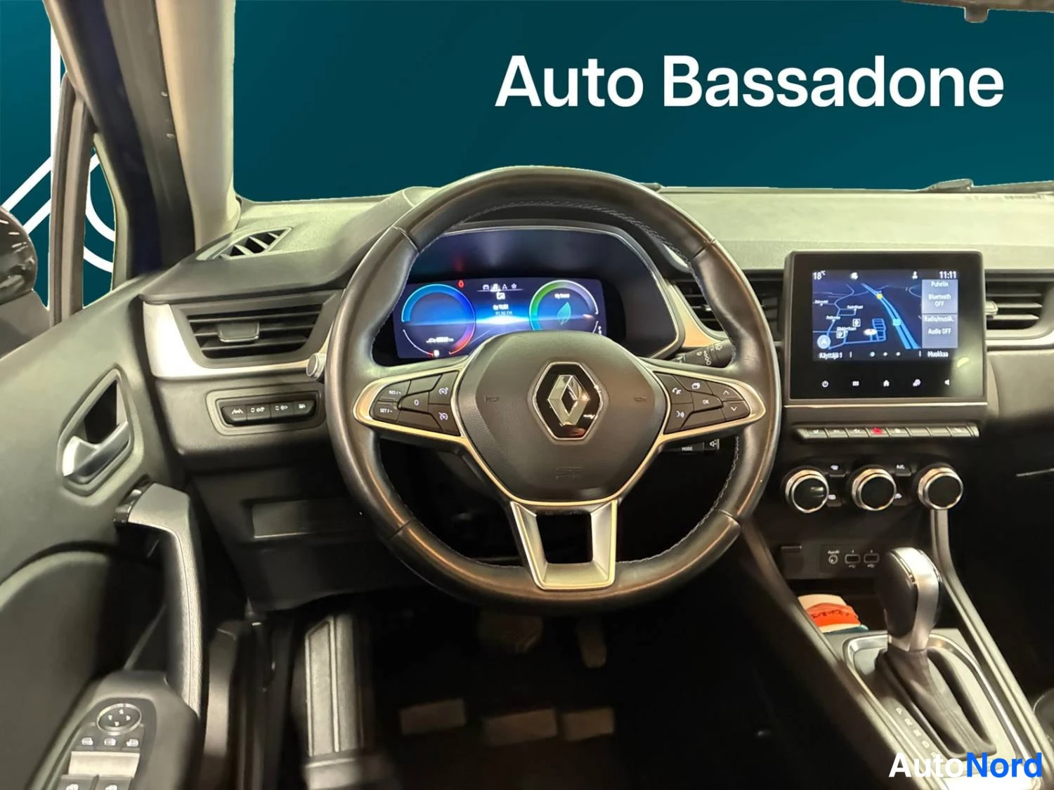 Sininen Renault Captur E-TECH Plug-in hybrid 2022, kuva 12