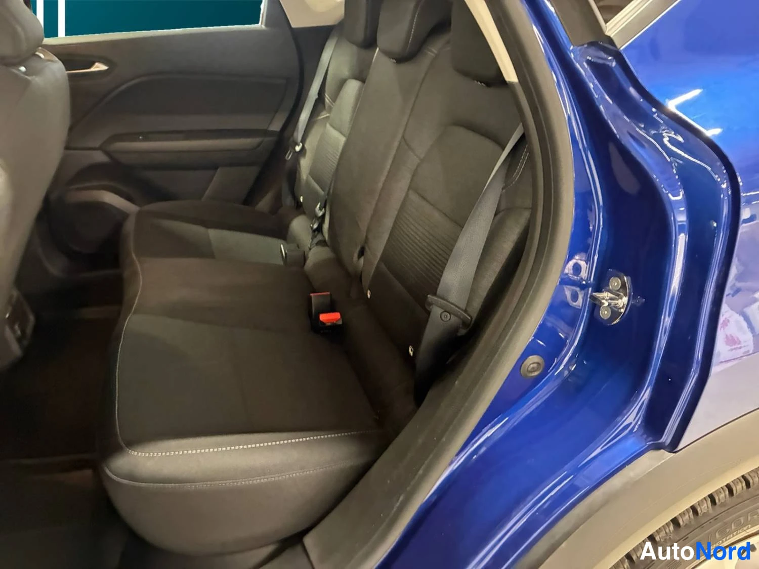 Sininen Renault Captur E-TECH Plug-in hybrid 2022, kuva 13
