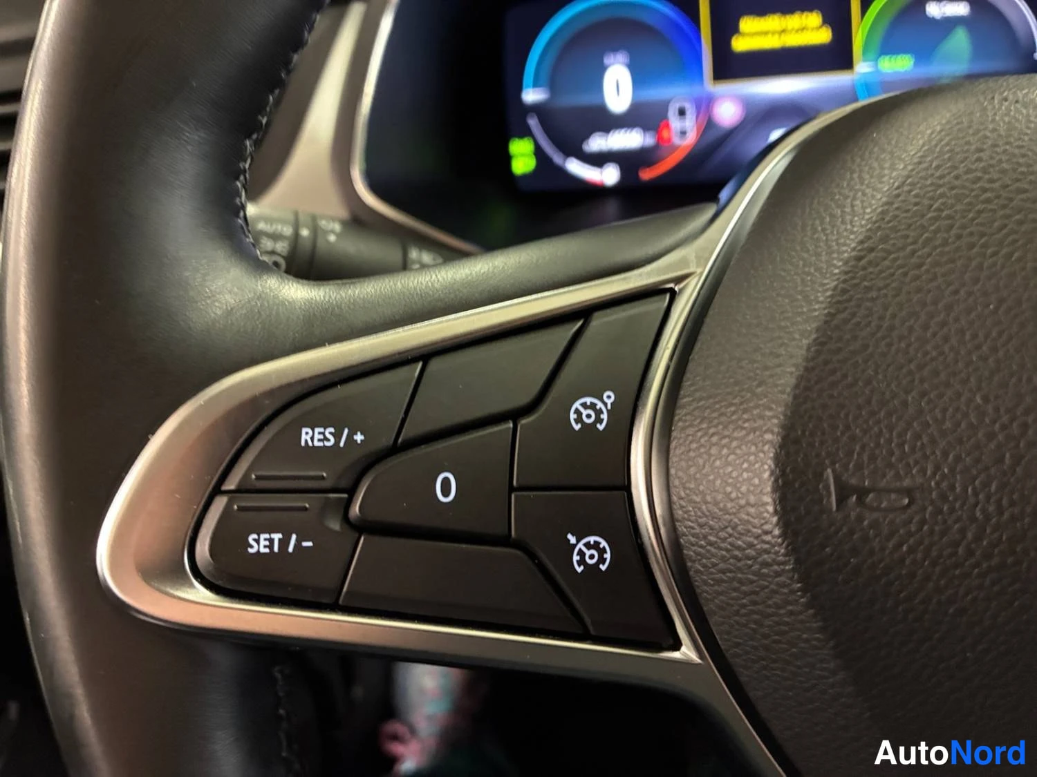 Sininen Renault Captur E-TECH Plug-in hybrid 2022, kuva 25