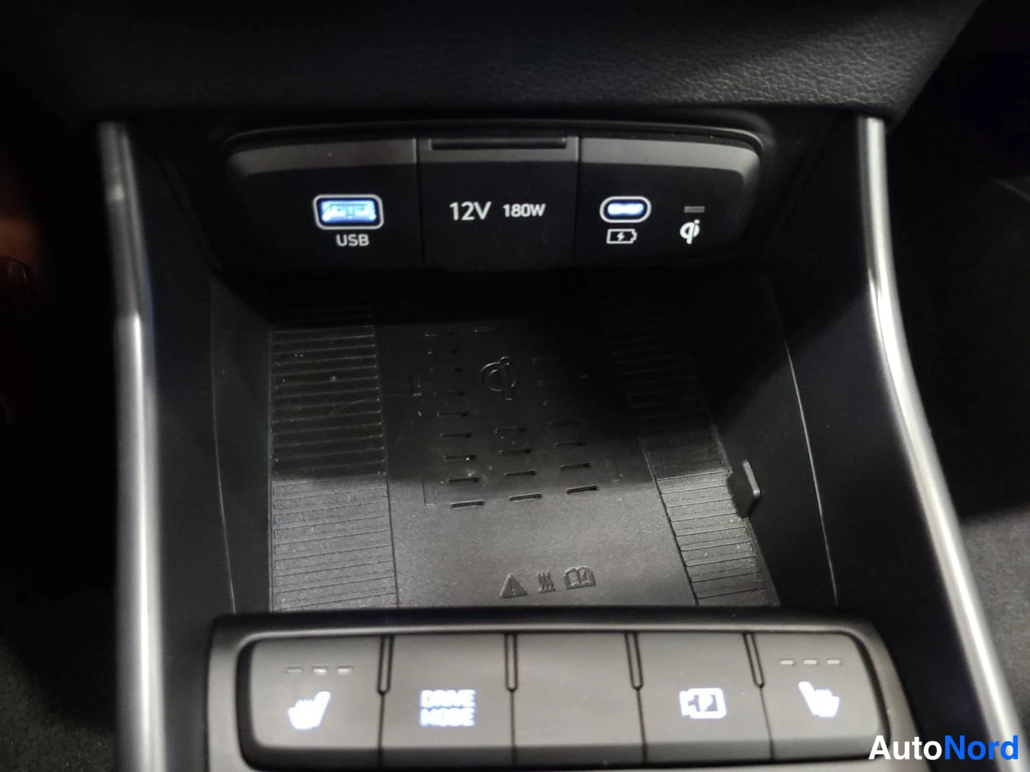 Vihreä Hyundai I20 2025, kuva 20