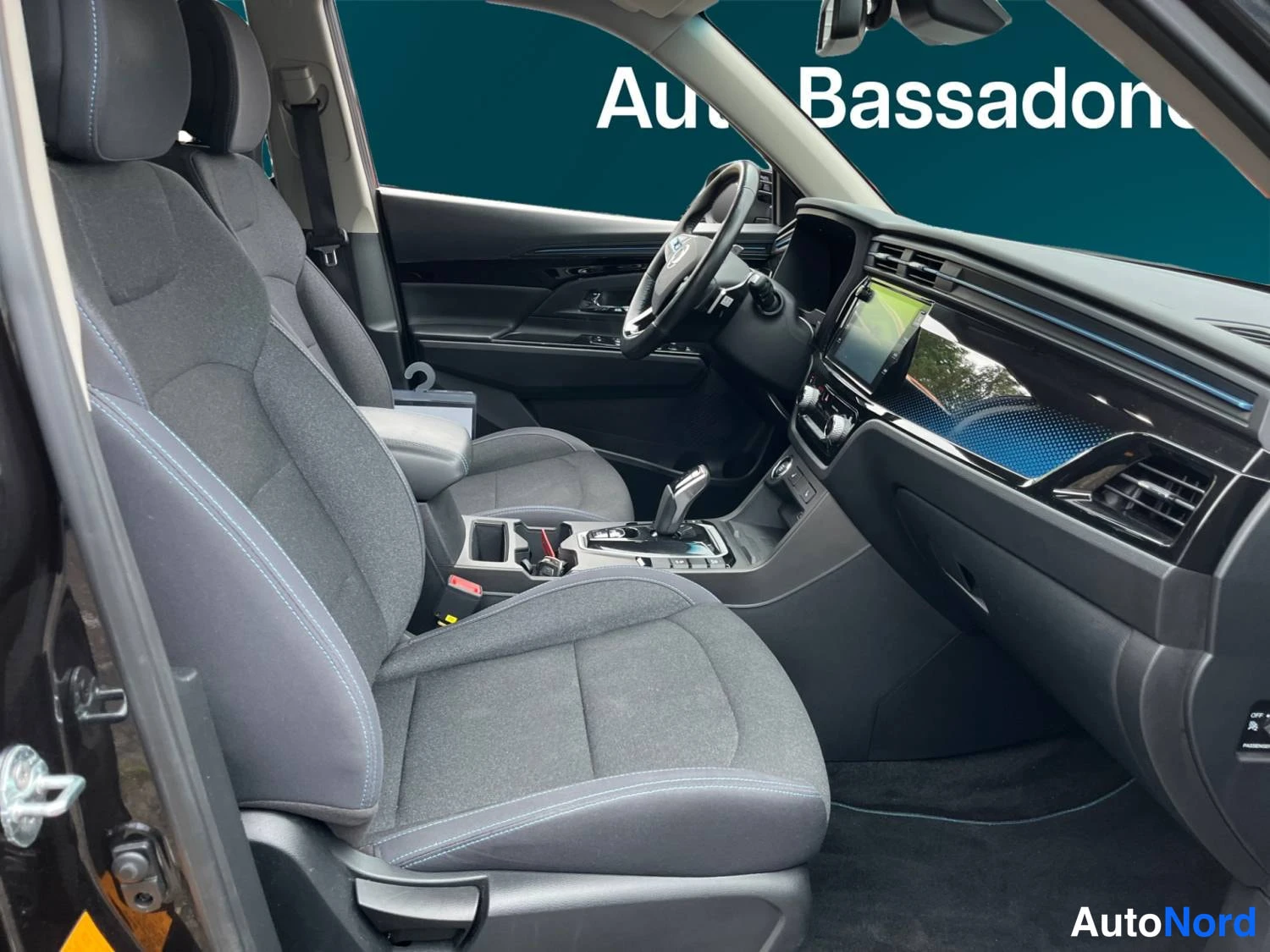 Musta SsangYong Korando e-Motion 2023, kuva 15