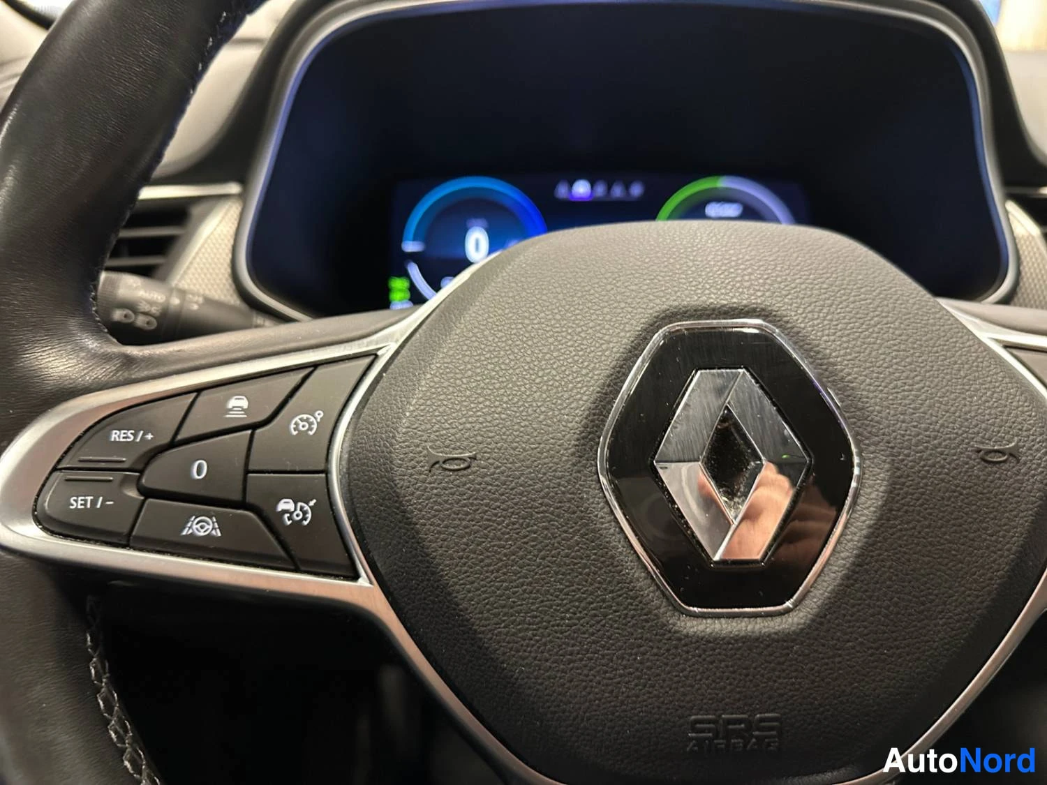 Red Renault Arkana E-TECH 2023, photo 26